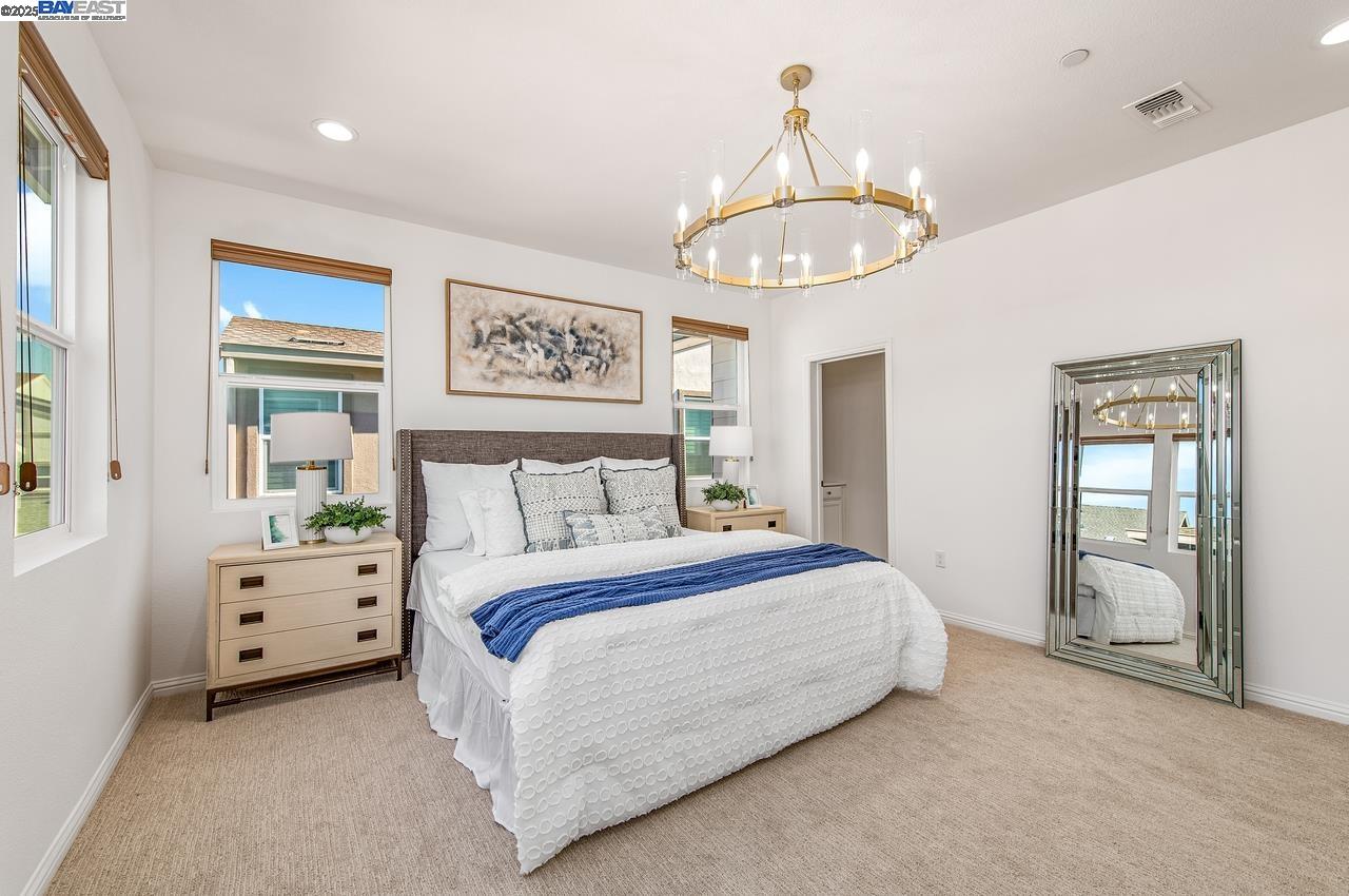 Detail Gallery Image 17 of 47 For 4338 Healdsburg Way, Dublin,  CA 94568 - 5 Beds | 5 Baths