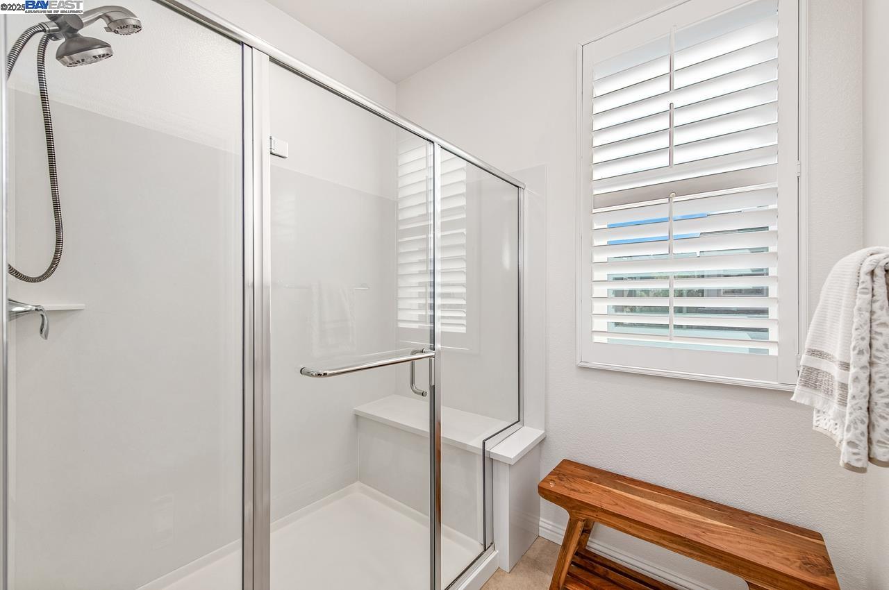 Detail Gallery Image 23 of 47 For 4338 Healdsburg Way, Dublin,  CA 94568 - 5 Beds | 5 Baths