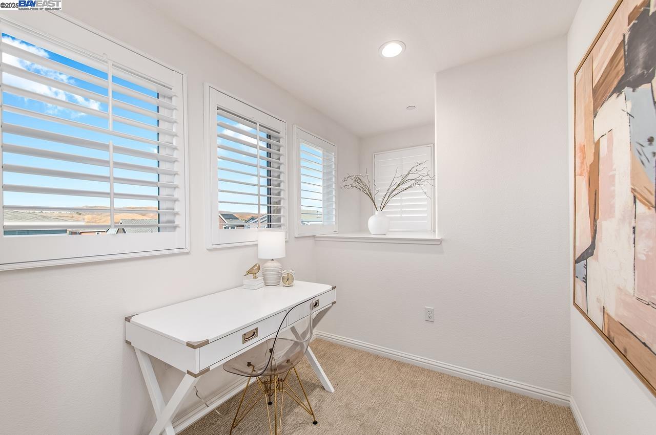 Detail Gallery Image 27 of 47 For 4338 Healdsburg Way, Dublin,  CA 94568 - 5 Beds | 5 Baths
