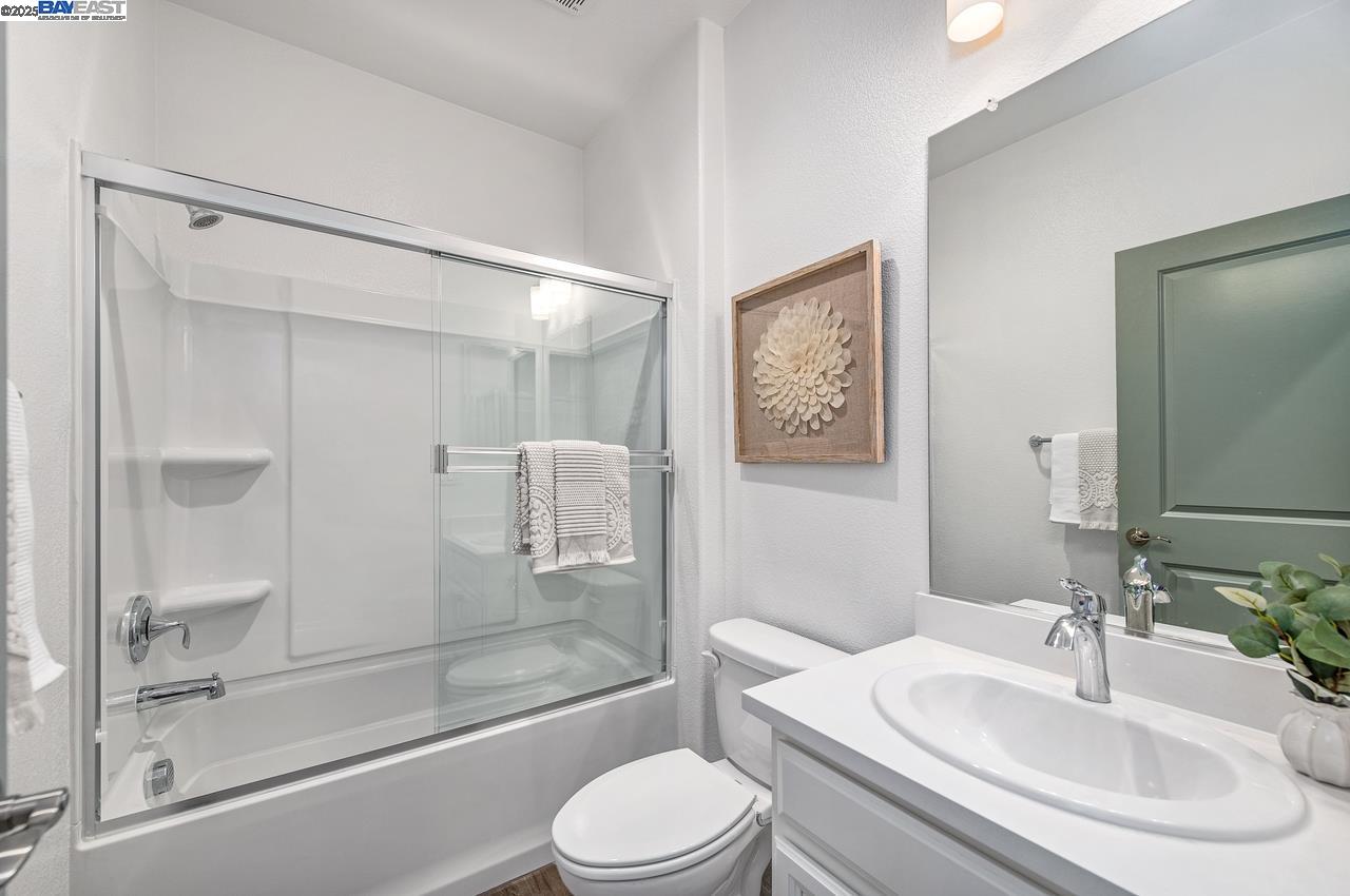 Detail Gallery Image 30 of 47 For 4338 Healdsburg Way, Dublin,  CA 94568 - 5 Beds | 5 Baths