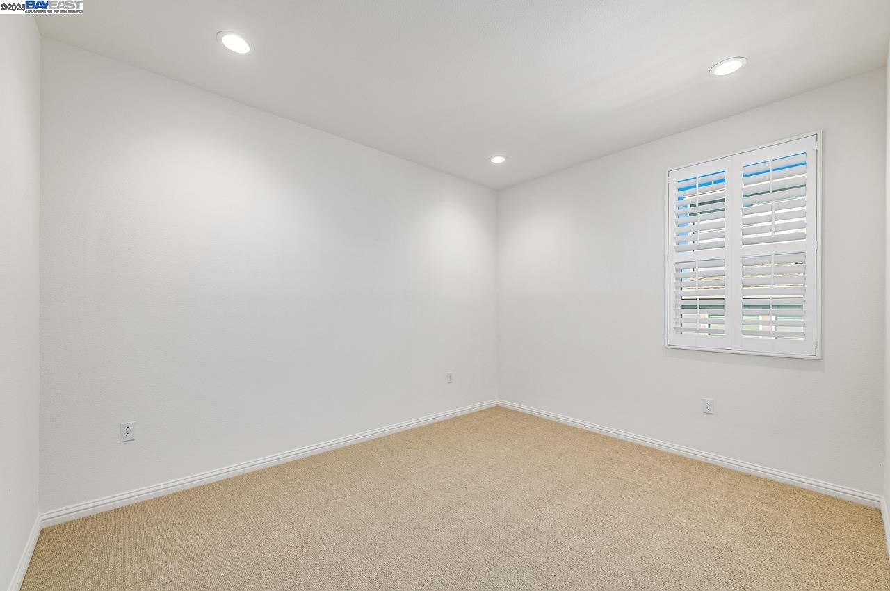 Detail Gallery Image 33 of 47 For 4338 Healdsburg Way, Dublin,  CA 94568 - 5 Beds | 5 Baths