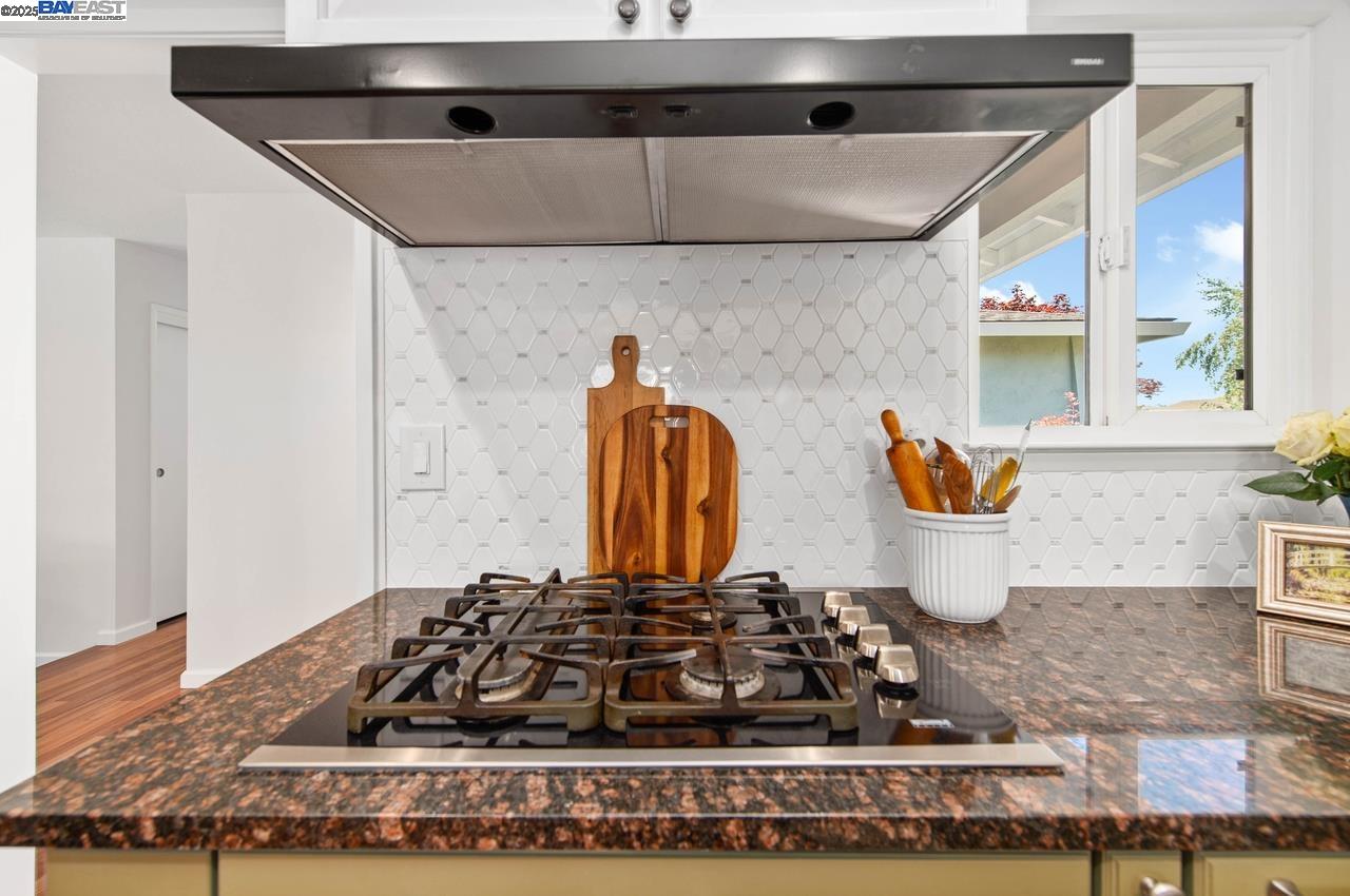 Detail Gallery Image 21 of 46 For 6426 Alvord Way, Pleasanton,  CA 94588 - 4 Beds | 2 Baths