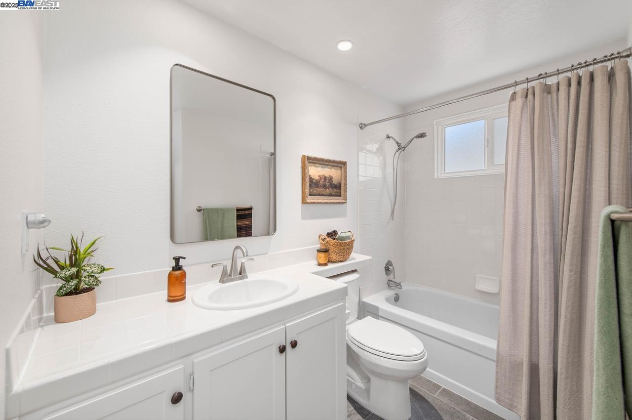 Detail Gallery Image 31 of 46 For 6426 Alvord Way, Pleasanton,  CA 94588 - 4 Beds | 2 Baths