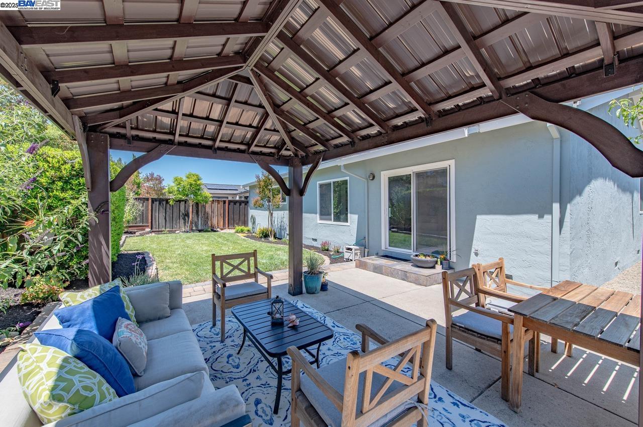 Detail Gallery Image 33 of 46 For 6426 Alvord Way, Pleasanton,  CA 94588 - 4 Beds | 2 Baths