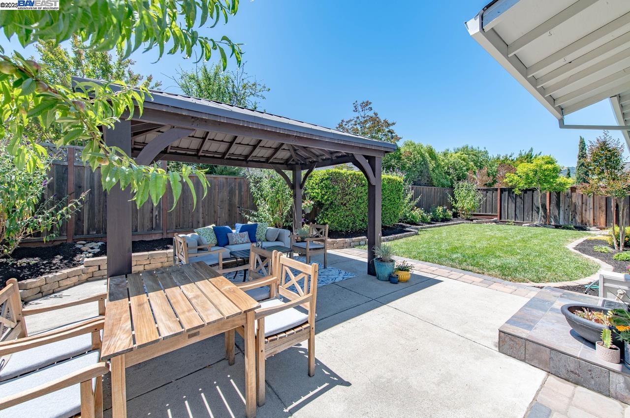 Detail Gallery Image 34 of 46 For 6426 Alvord Way, Pleasanton,  CA 94588 - 4 Beds | 2 Baths