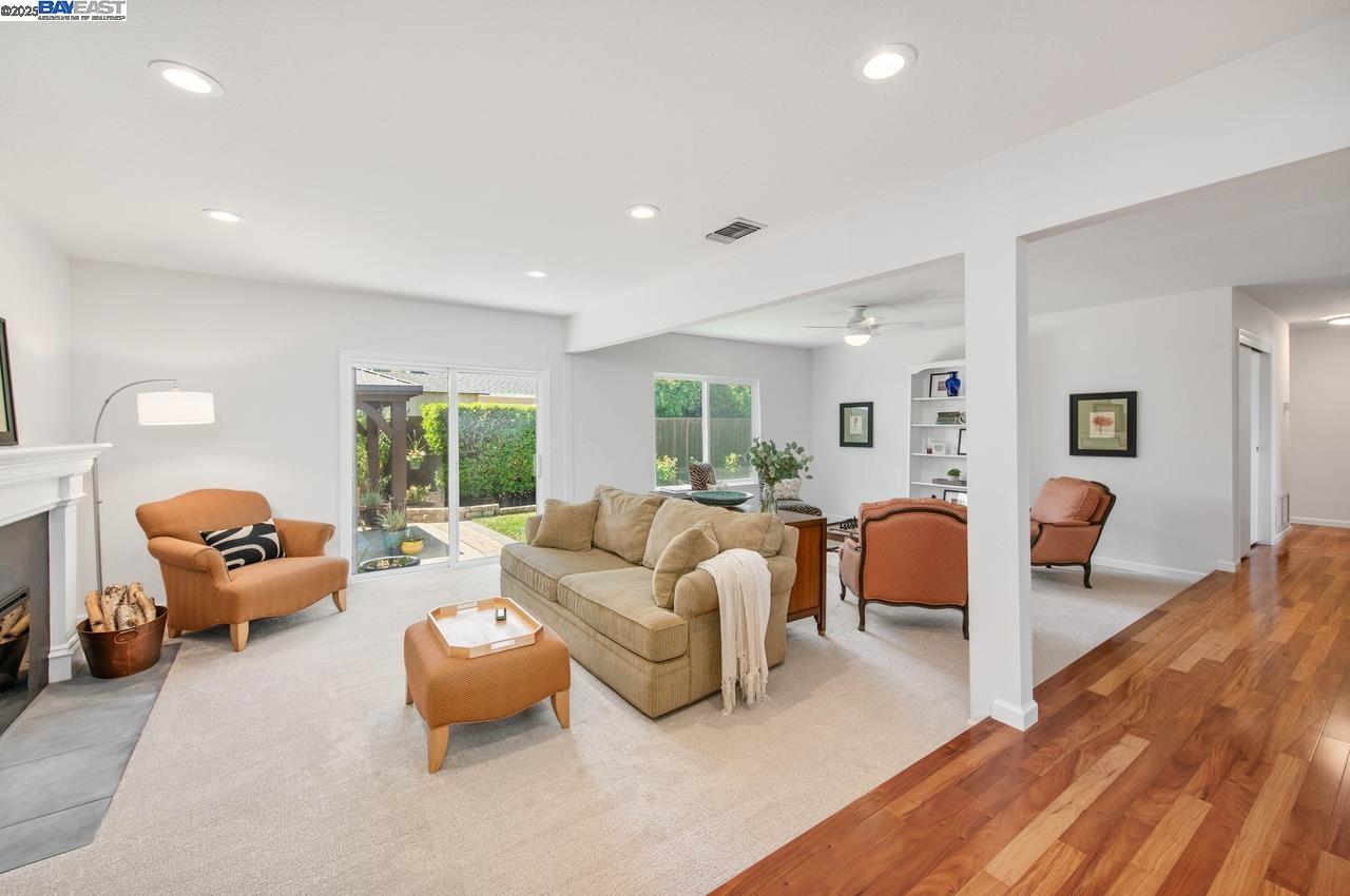 Detail Gallery Image 9 of 46 For 6426 Alvord Way, Pleasanton,  CA 94588 - 4 Beds | 2 Baths