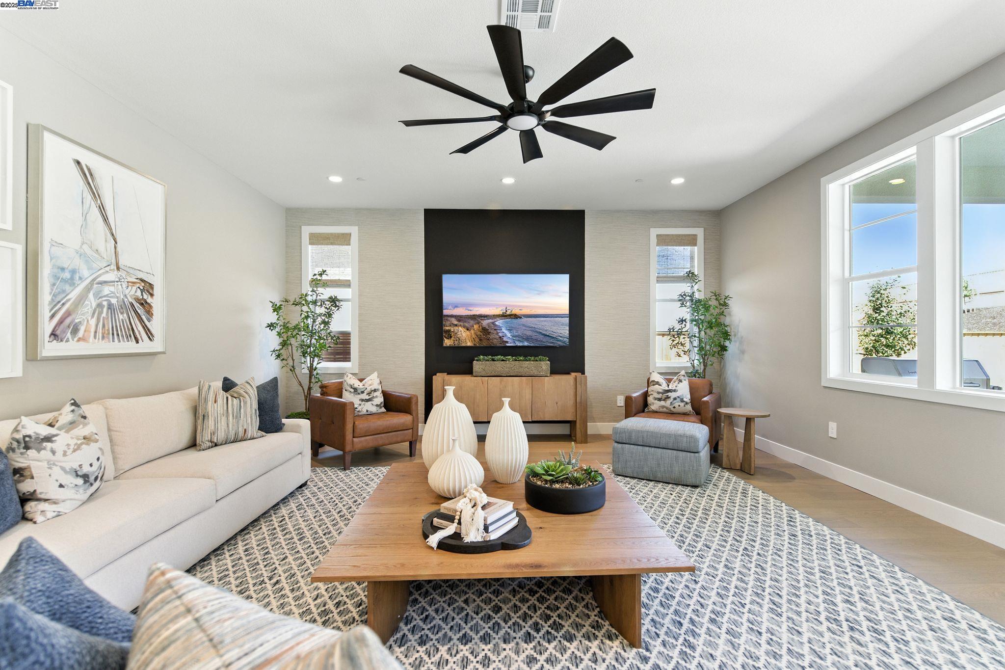 Detail Gallery Image 17 of 57 For 1725 Sw Wren, Dublin,  CA 94568 - 5 Beds | 5/1 Baths