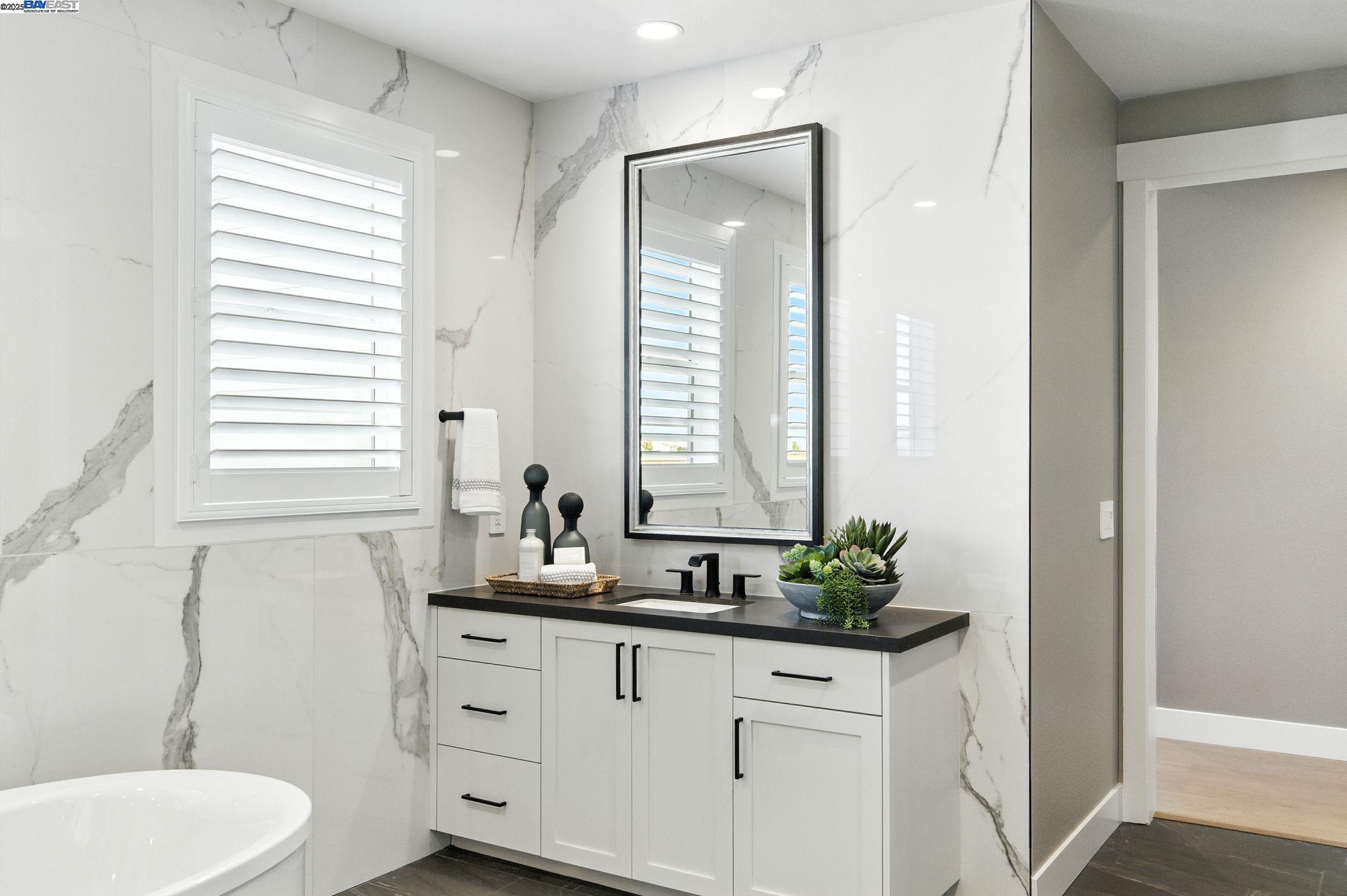 Detail Gallery Image 40 of 57 For 1725 Sw Wren, Dublin,  CA 94568 - 5 Beds | 5/1 Baths