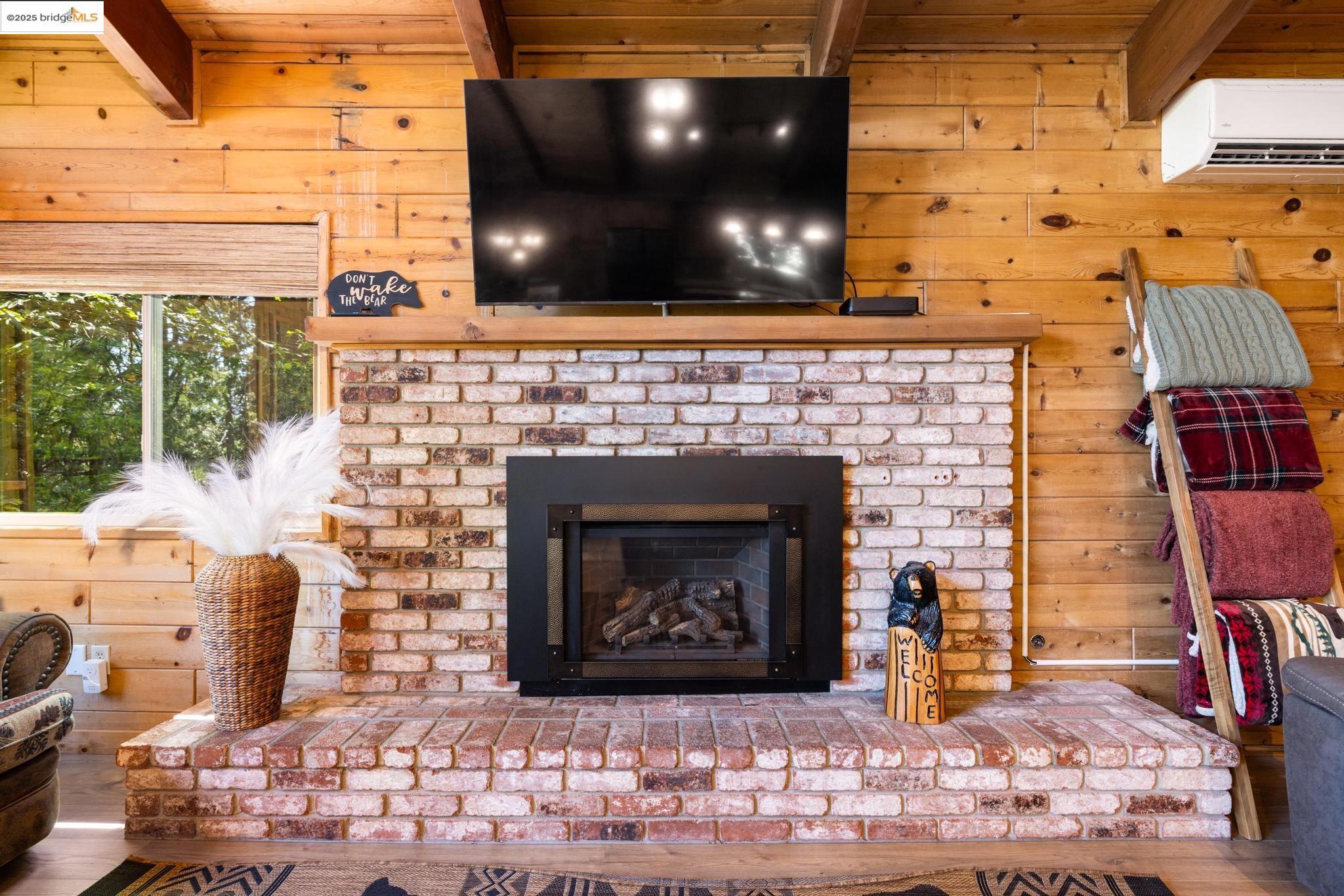 Detail Gallery Image 11 of 60 For 24033 Pine Cone Road, Twain Harte,  CA 95383-9531 - 3 Beds | 2 Baths