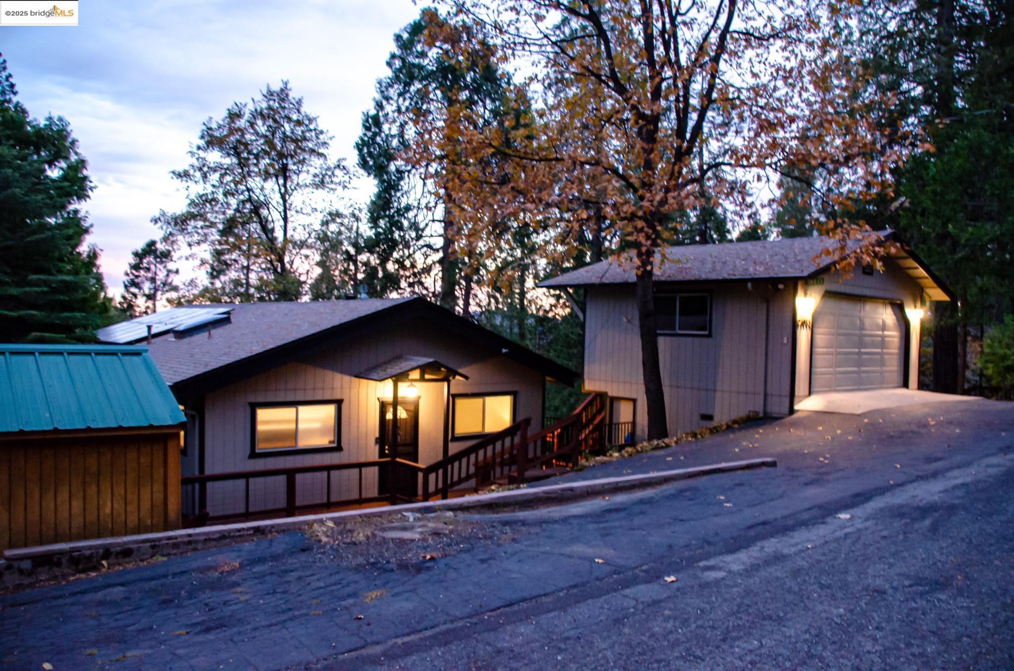 Detail Gallery Image 3 of 60 For 24033 Pine Cone Road, Twain Harte,  CA 95383-9531 - 3 Beds | 2 Baths