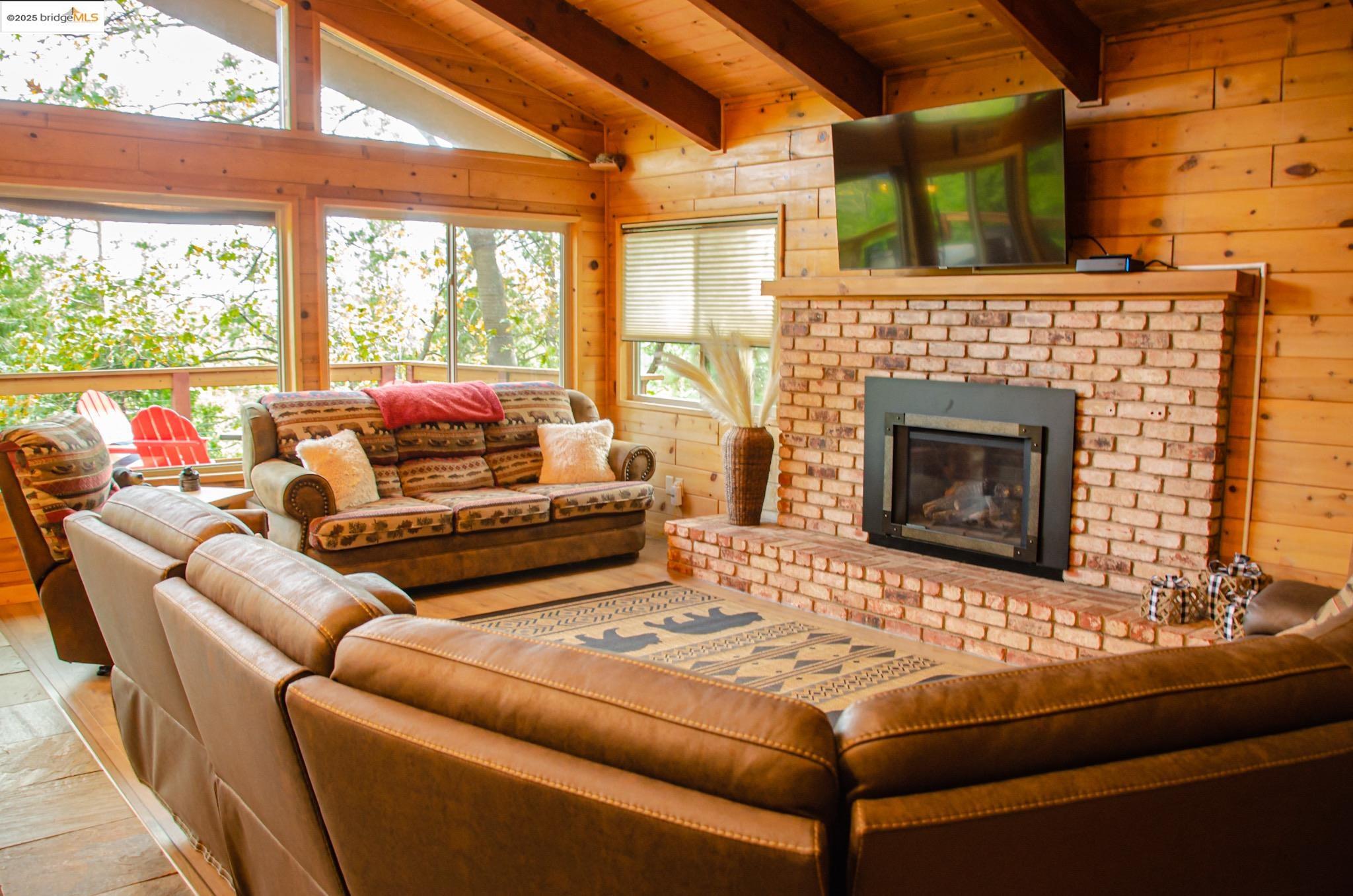 Detail Gallery Image 9 of 60 For 24033 Pine Cone Road, Twain Harte,  CA 95383-9531 - 3 Beds | 2 Baths