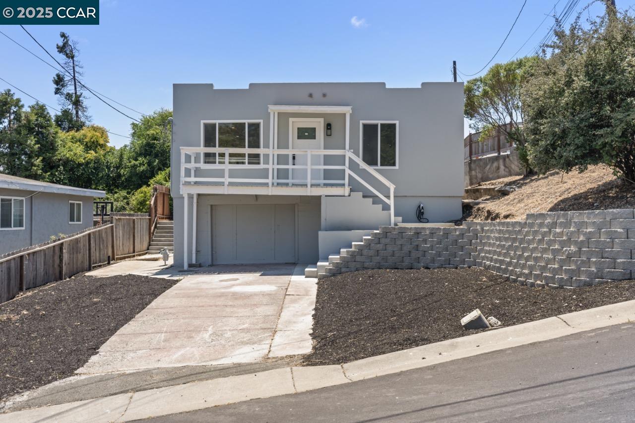 Detail Gallery Image 1 of 42 For 1923 Thompson Ln, El Sobrante,  CA 94803 - 2 Beds | 1 Baths
