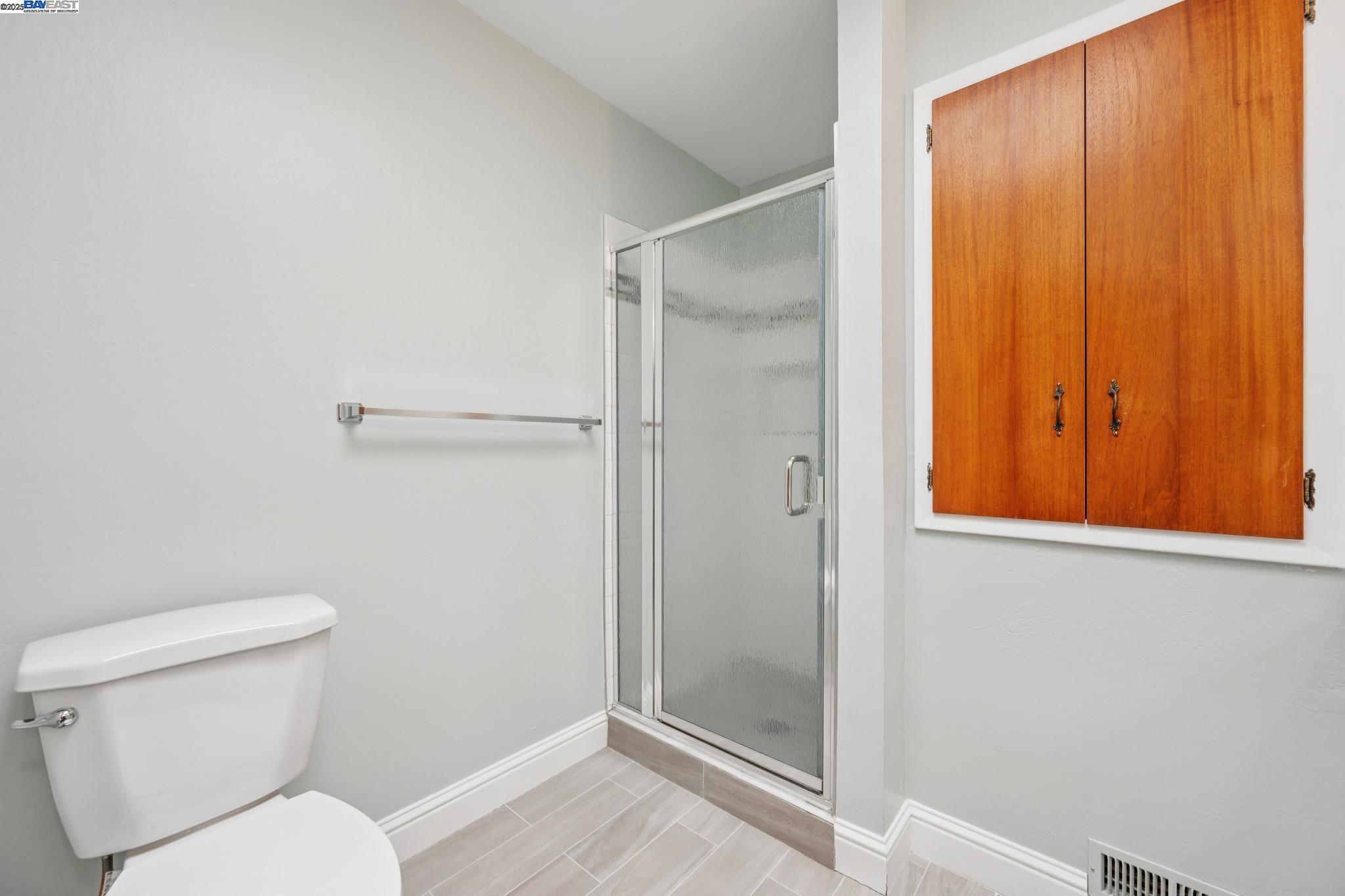 Detail Gallery Image 27 of 58 For 162 Madrid St, San Francisco,  CA 94112 - 4 Beds | 3 Baths