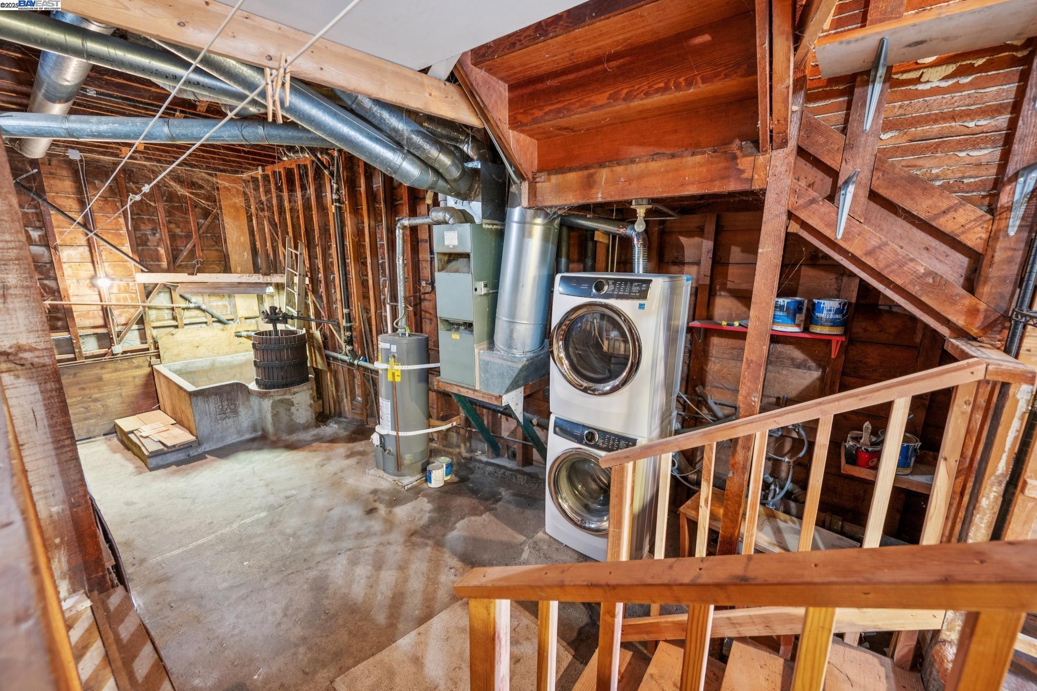 Detail Gallery Image 45 of 58 For 162 Madrid St, San Francisco,  CA 94112 - 4 Beds | 3 Baths