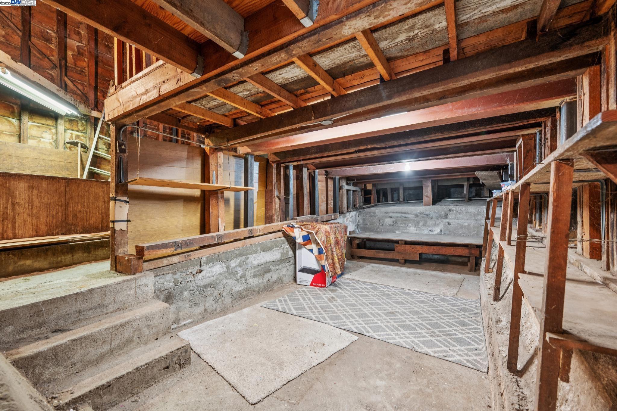 Detail Gallery Image 46 of 58 For 162 Madrid St, San Francisco,  CA 94112 - 4 Beds | 3 Baths