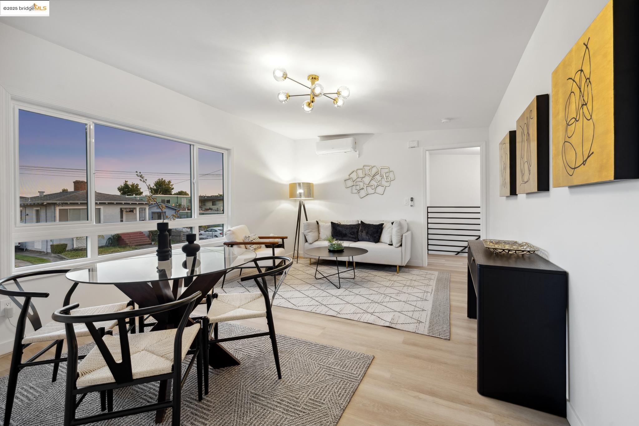 Detail Gallery Image 1 of 58 For 904 41st St, Oakland,  CA 94608 - 3 Beds | 2/1 Baths