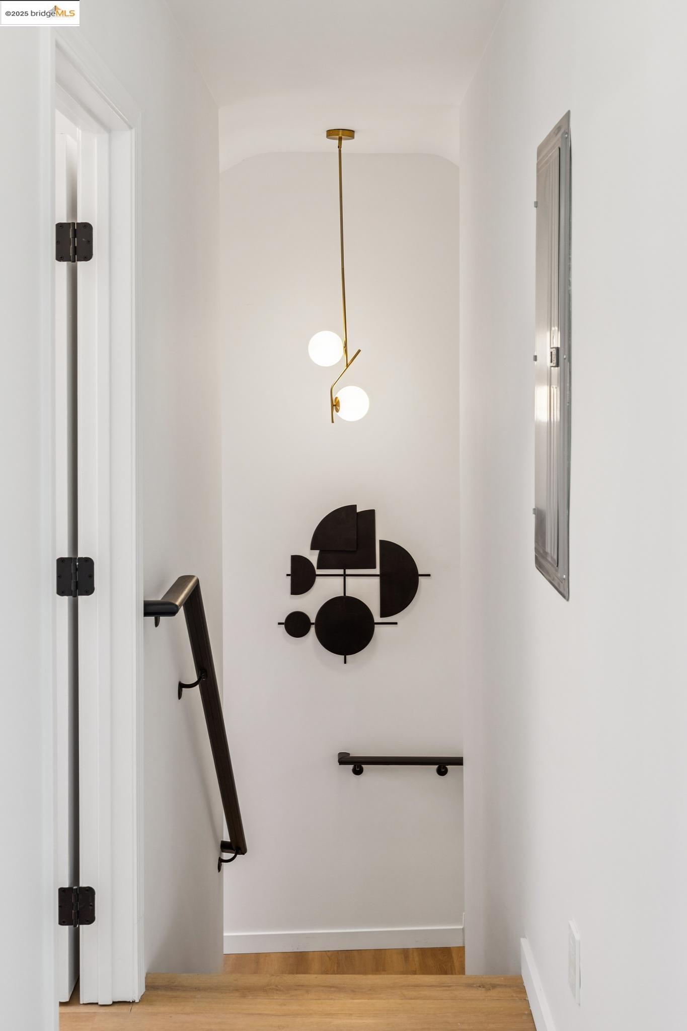 Detail Gallery Image 22 of 58 For 904 41st St, Oakland,  CA 94608 - 3 Beds | 2/1 Baths