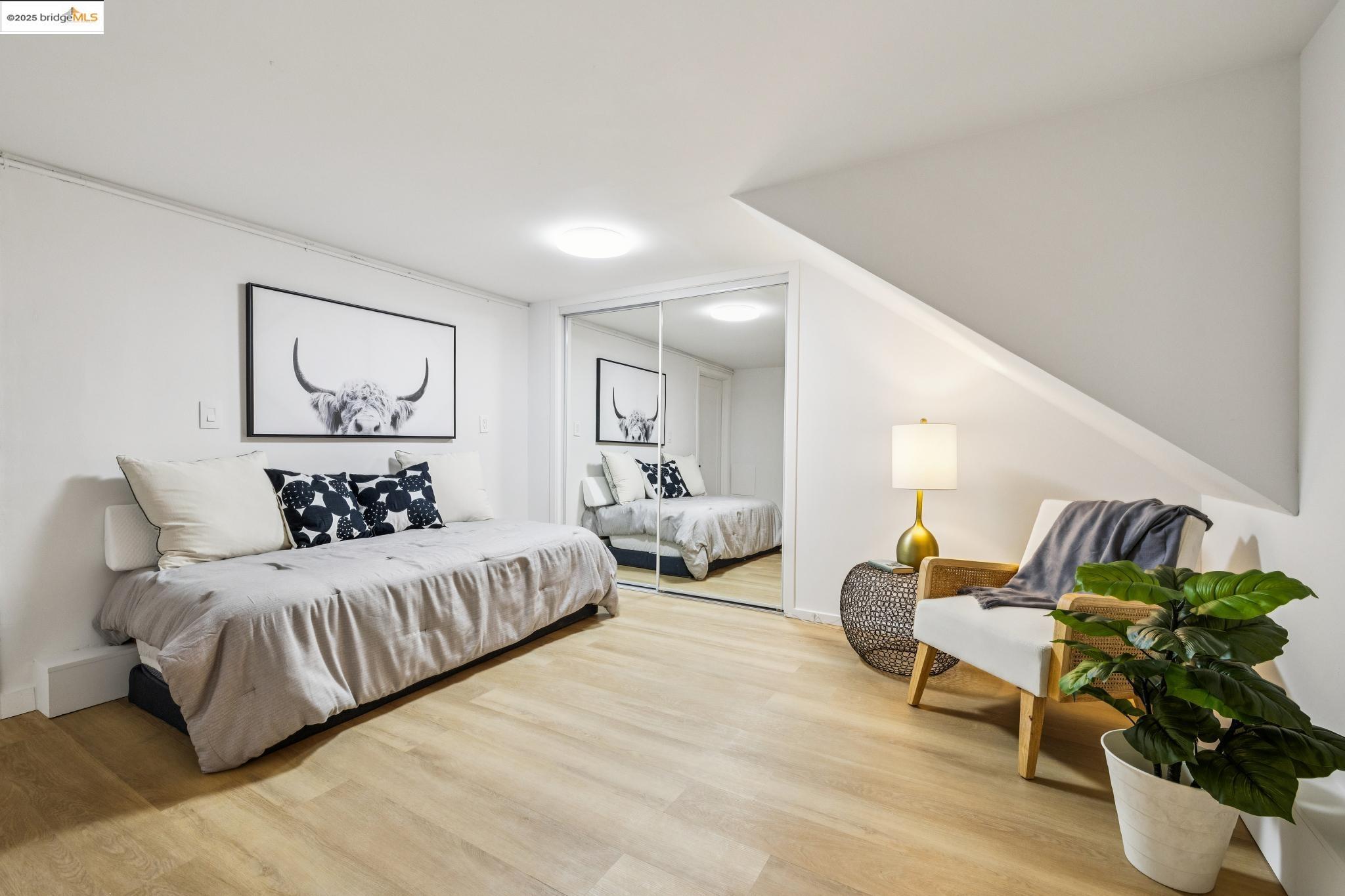 Detail Gallery Image 30 of 58 For 904 41st St, Oakland,  CA 94608 - 3 Beds | 2/1 Baths