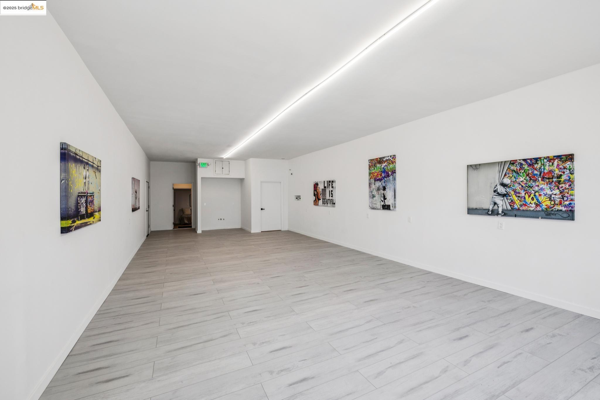 Detail Gallery Image 36 of 58 For 904 41st St, Oakland,  CA 94608 - 3 Beds | 2/1 Baths