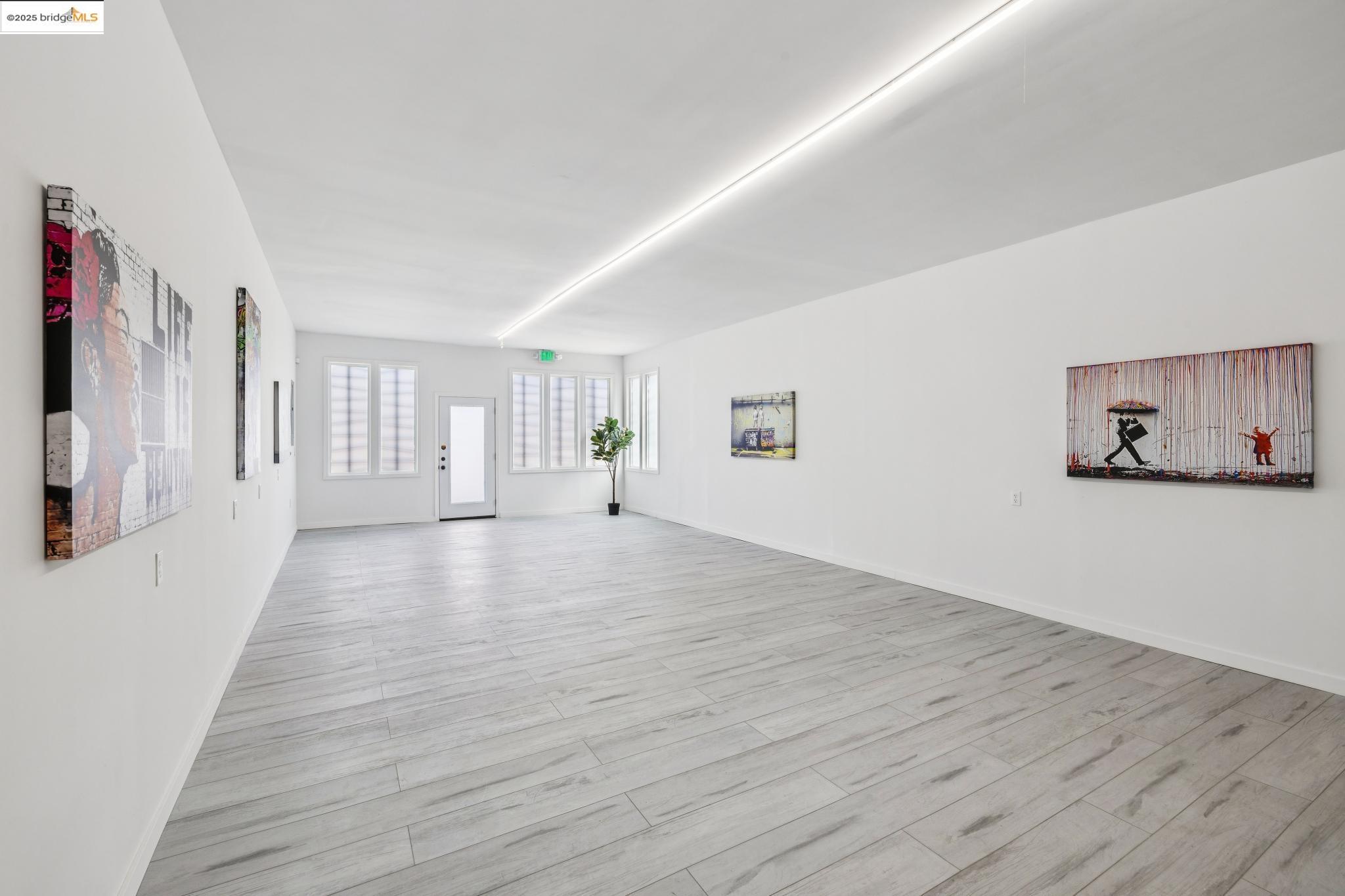 Detail Gallery Image 39 of 58 For 904 41st St, Oakland,  CA 94608 - 3 Beds | 2/1 Baths