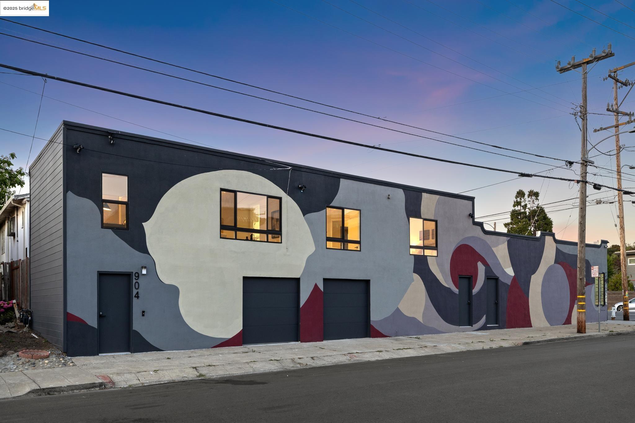 Detail Gallery Image 49 of 58 For 904 41st St, Oakland,  CA 94608 - 3 Beds | 2/1 Baths