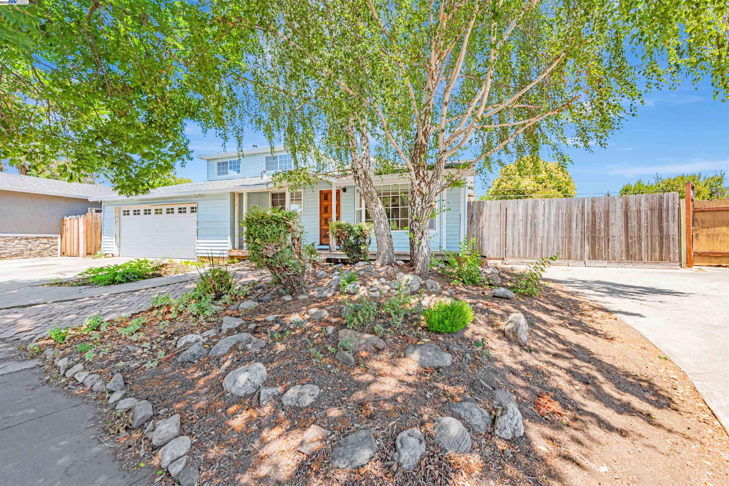 Detail Gallery Image 2 of 56 For 38952 Emrol Ave, Fremont,  CA 94536 - 6 Beds | 3 Baths