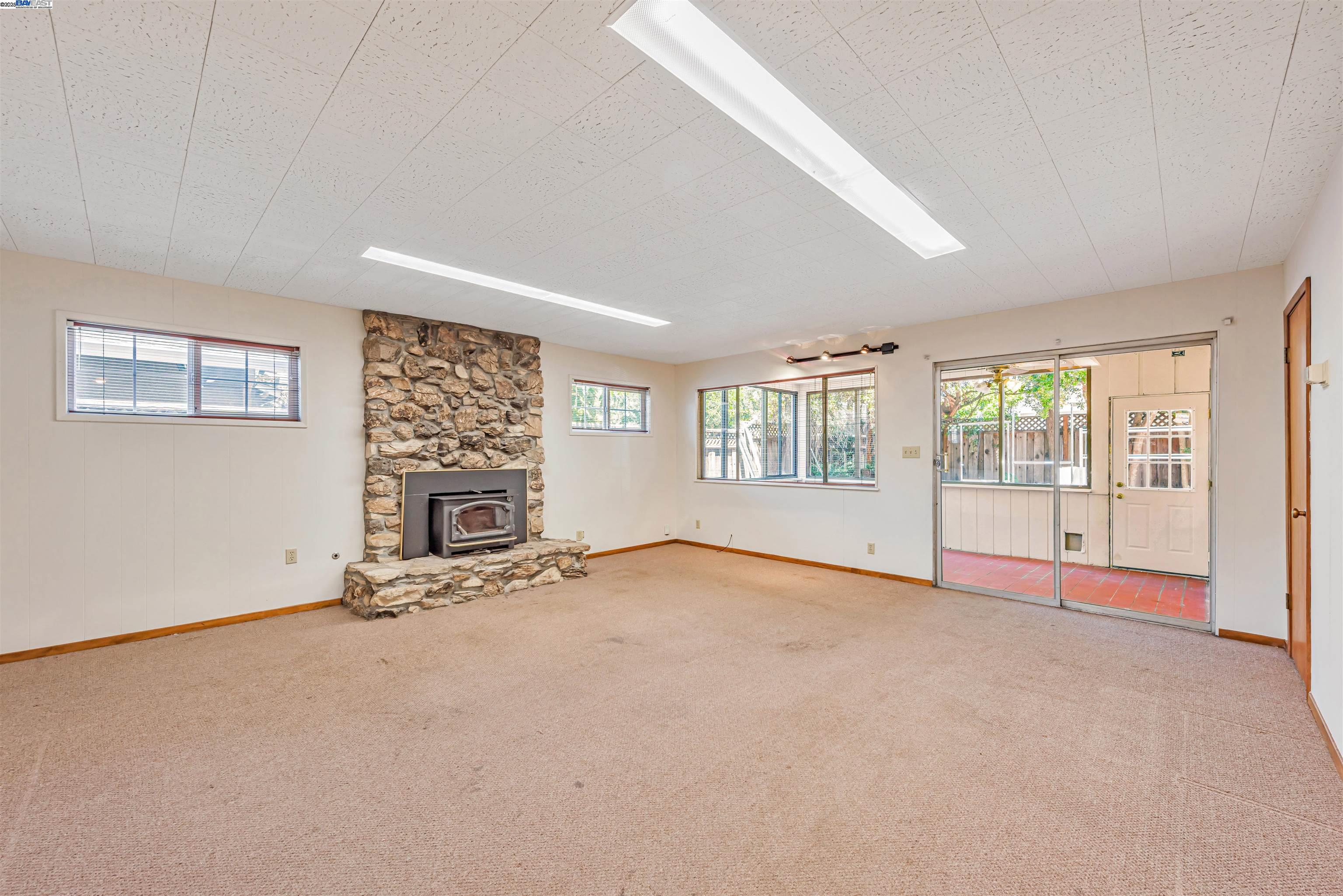 Detail Gallery Image 19 of 56 For 38952 Emrol Ave, Fremont,  CA 94536 - 6 Beds | 3 Baths