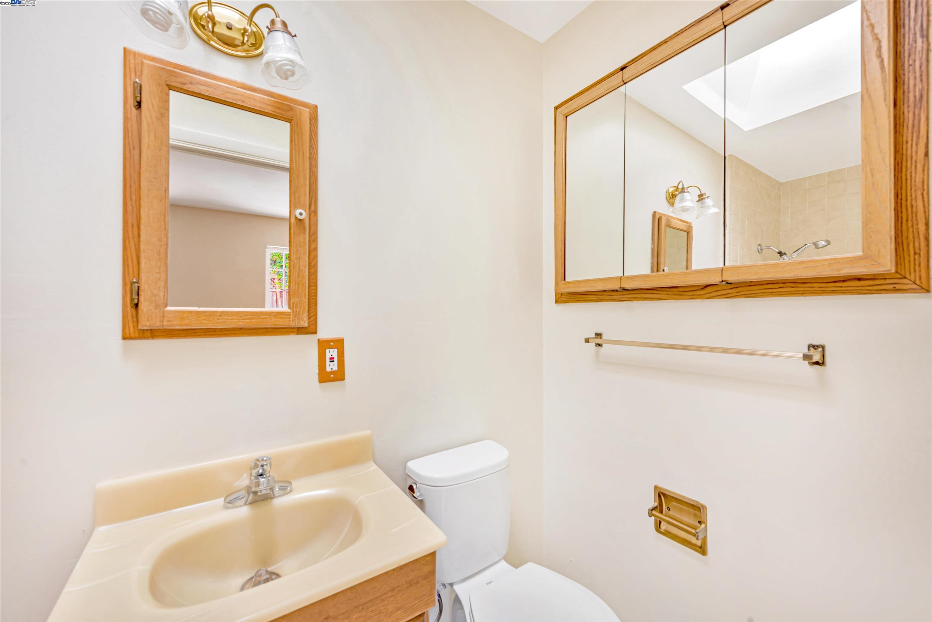Detail Gallery Image 39 of 56 For 38952 Emrol Ave, Fremont,  CA 94536 - 6 Beds | 3 Baths