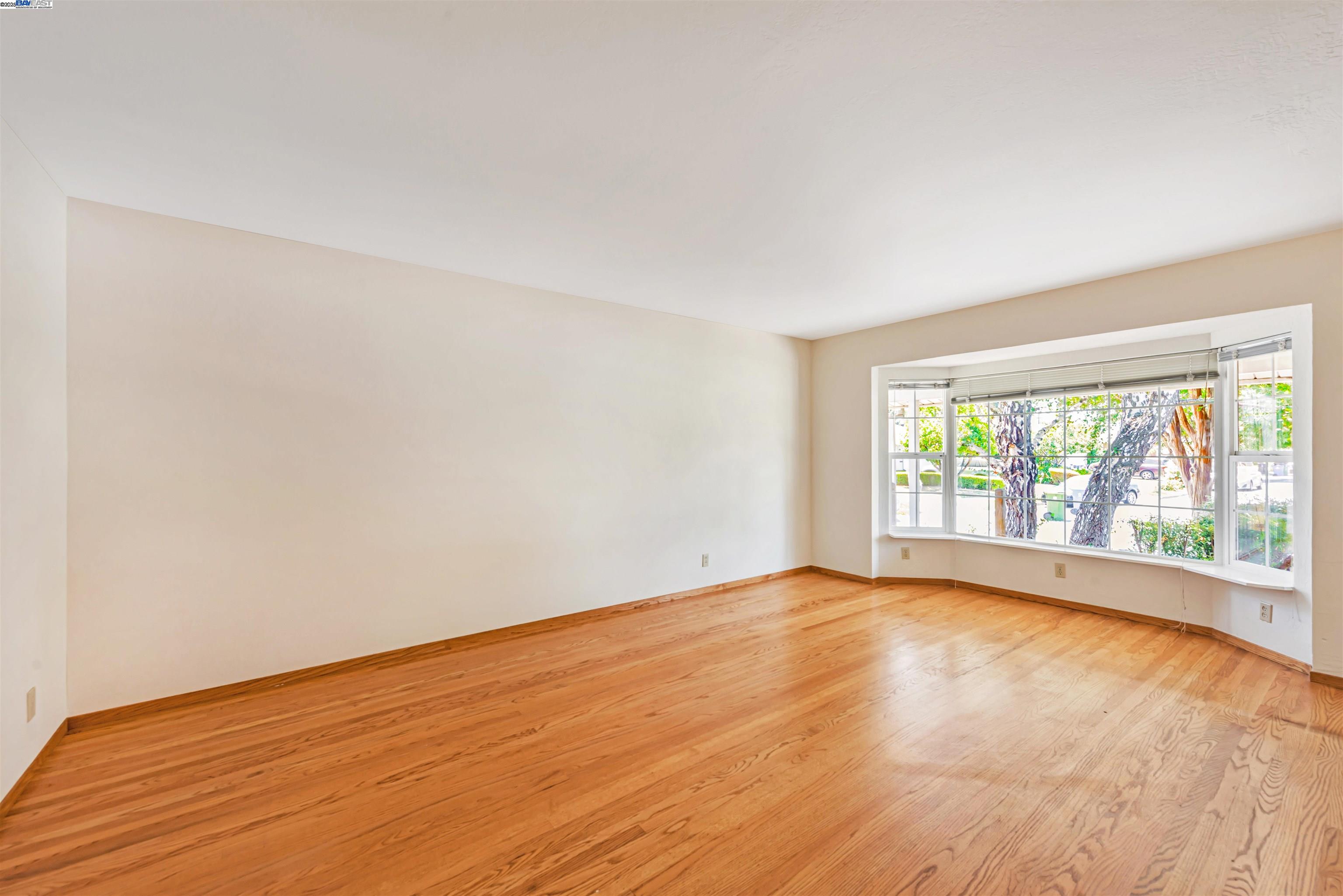 Detail Gallery Image 7 of 56 For 38952 Emrol Ave, Fremont,  CA 94536 - 6 Beds | 3 Baths