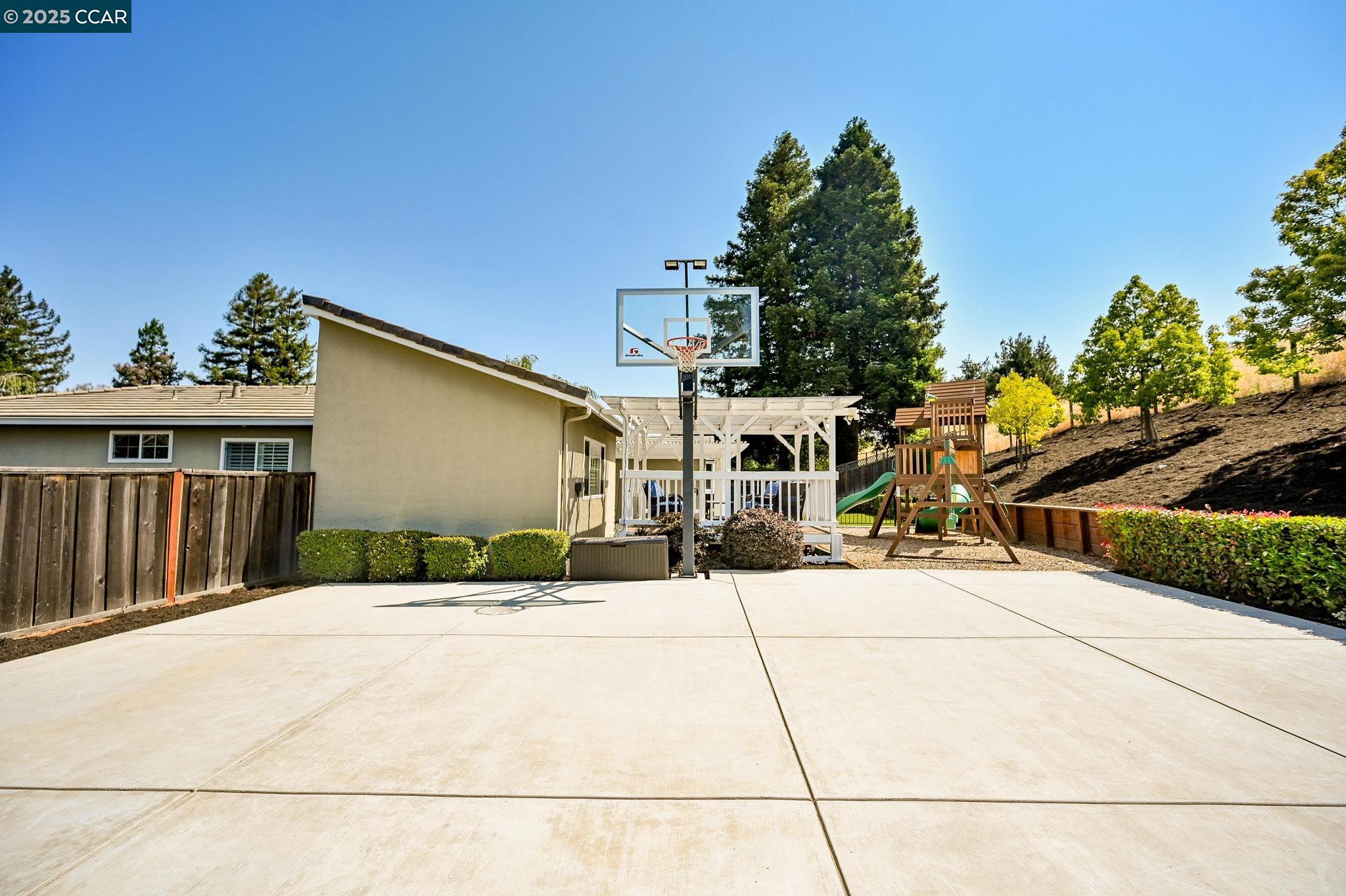 Detail Gallery Image 32 of 35 For 87 Molokai Ct, San Ramon,  CA 94582 - 4 Beds | 2 Baths