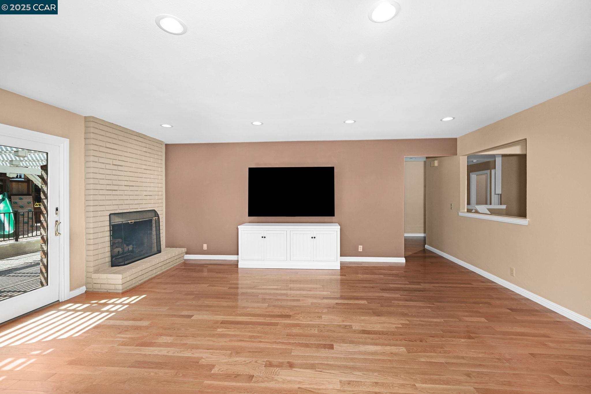 Detail Gallery Image 8 of 35 For 87 Molokai Ct, San Ramon,  CA 94582 - 4 Beds | 2 Baths
