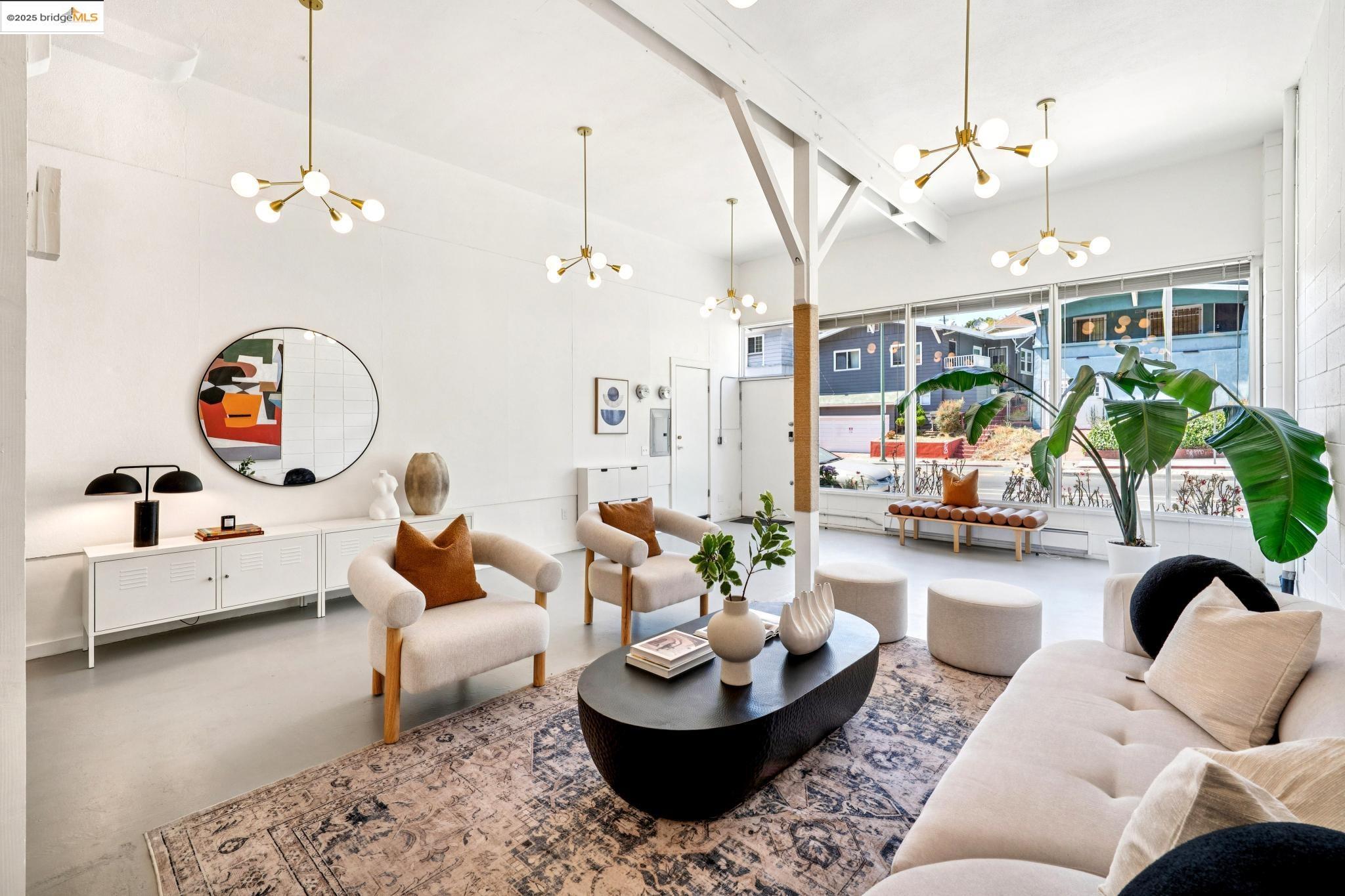 Detail Gallery Image 2 of 59 For 2760 Park Blvd, Oakland,  CA 94606 - 3 Beds | 2/1 Baths