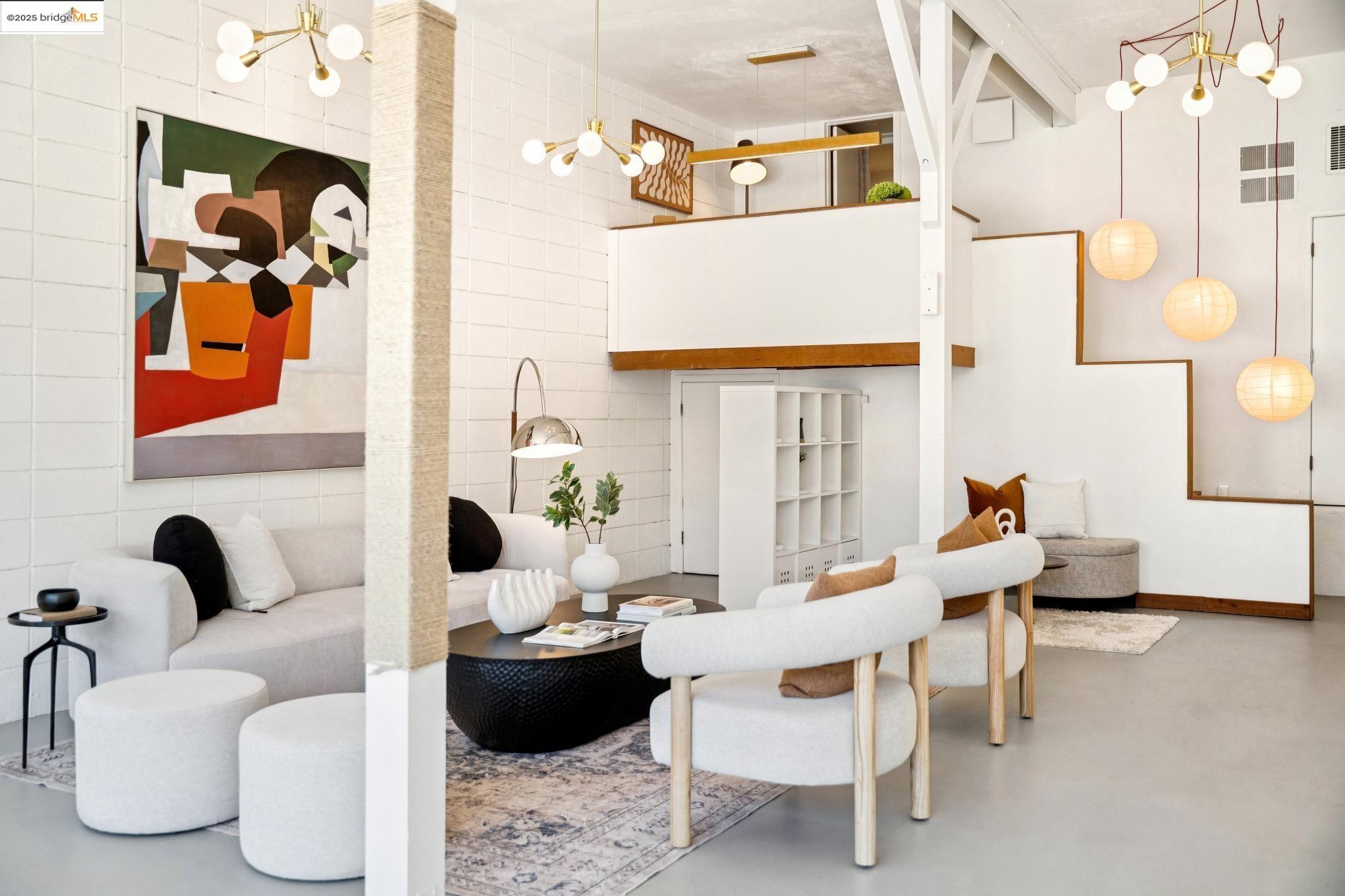 Detail Gallery Image 3 of 59 For 2760 Park Blvd, Oakland,  CA 94606 - 3 Beds | 2/1 Baths