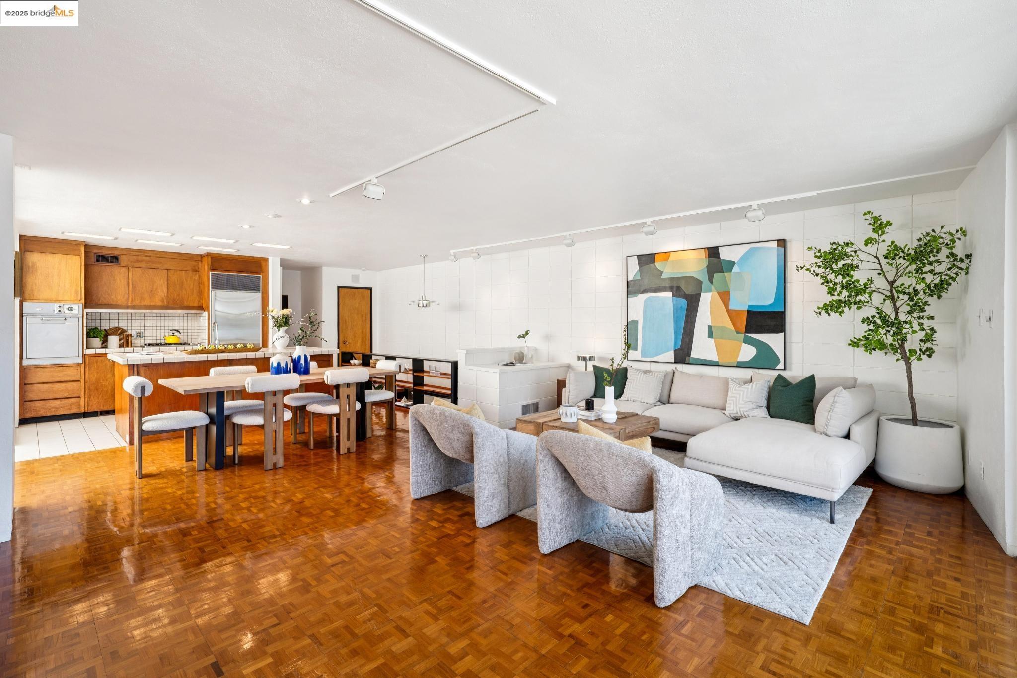 Detail Gallery Image 25 of 59 For 2760 Park Blvd, Oakland,  CA 94606 - 3 Beds | 2/1 Baths