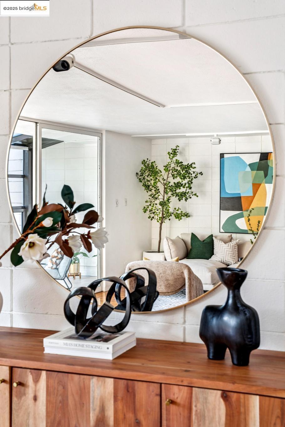 Detail Gallery Image 28 of 59 For 2760 Park Blvd, Oakland,  CA 94606 - 3 Beds | 2/1 Baths