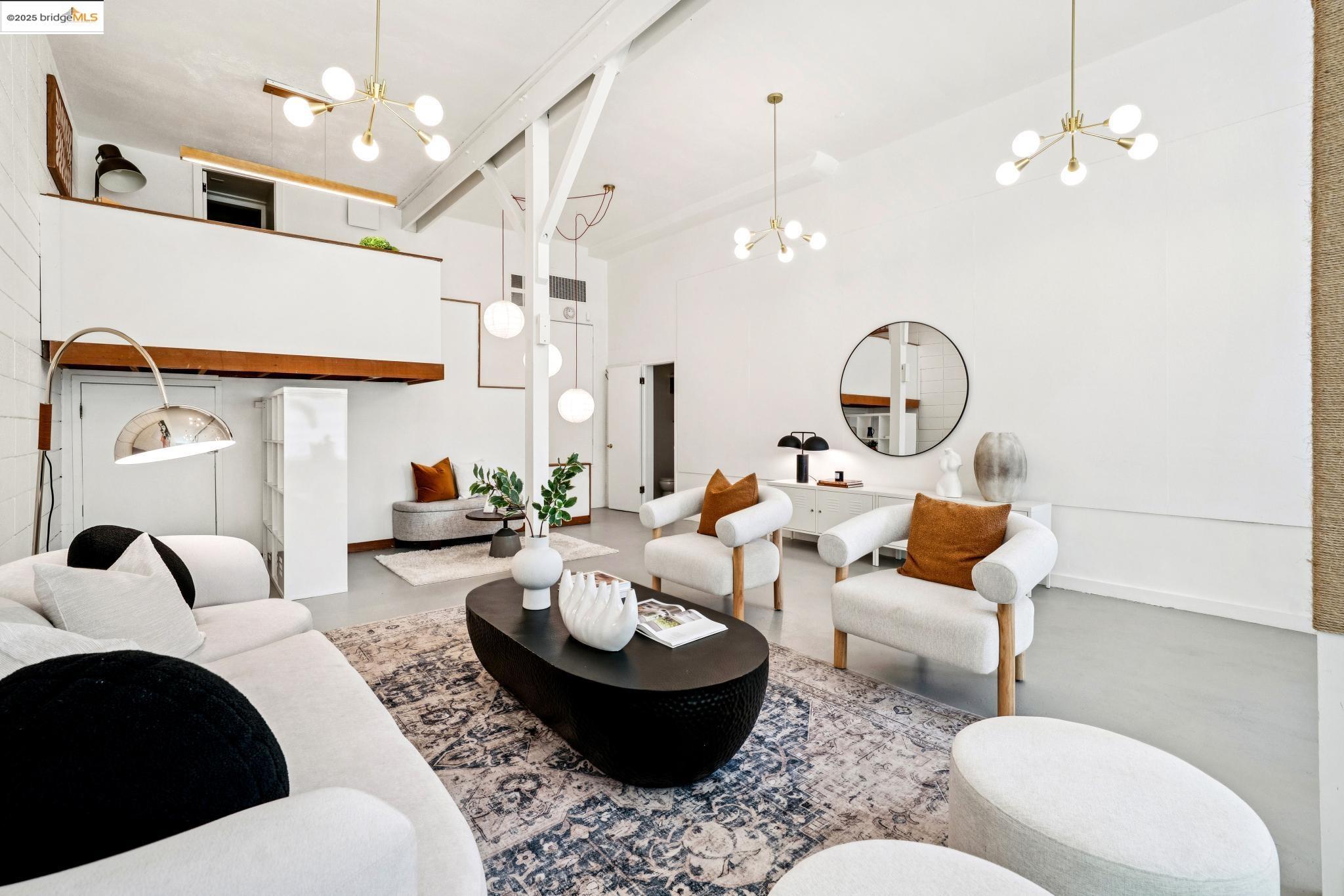 Detail Gallery Image 4 of 59 For 2760 Park Blvd, Oakland,  CA 94606 - 3 Beds | 2/1 Baths