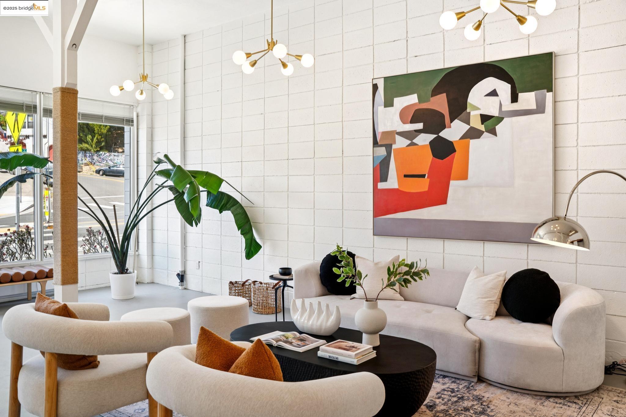 Detail Gallery Image 5 of 59 For 2760 Park Blvd, Oakland,  CA 94606 - 3 Beds | 2/1 Baths