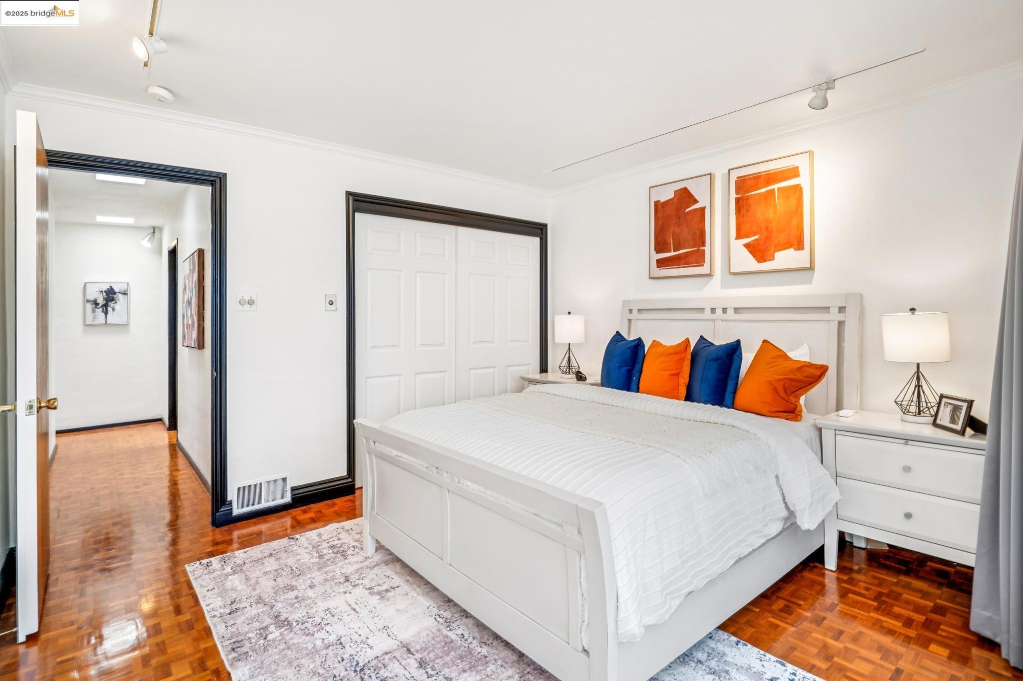 Detail Gallery Image 49 of 59 For 2760 Park Blvd, Oakland,  CA 94606 - 3 Beds | 2/1 Baths