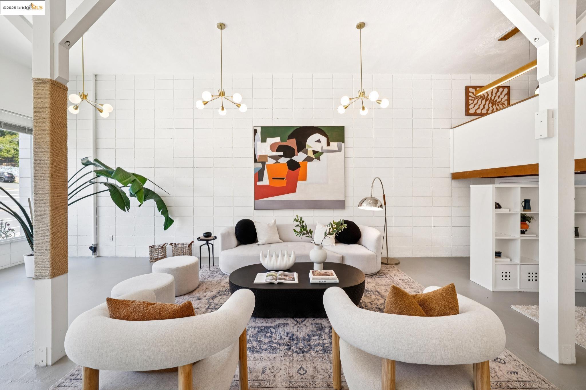 Detail Gallery Image 6 of 59 For 2760 Park Blvd, Oakland,  CA 94606 - 3 Beds | 2/1 Baths