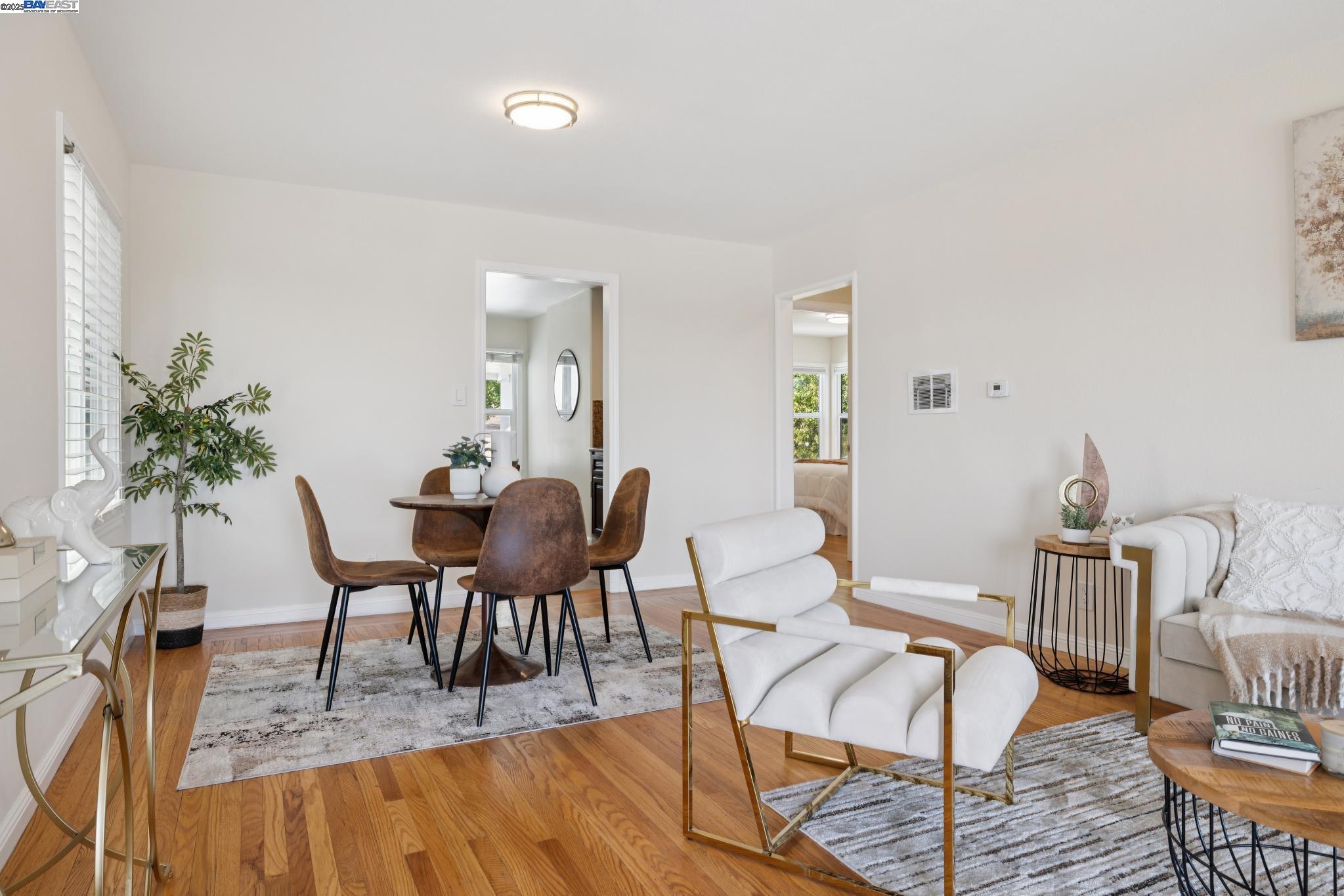 Detail Gallery Image 12 of 55 For 2643 99th Ave, Oakland,  CA 94605 - 3 Beds | 2 Baths