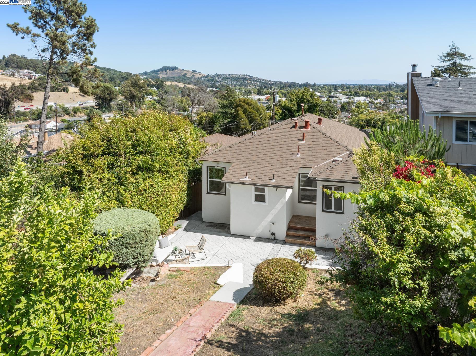 Detail Gallery Image 43 of 55 For 2643 99th Ave, Oakland,  CA 94605 - 3 Beds | 2 Baths