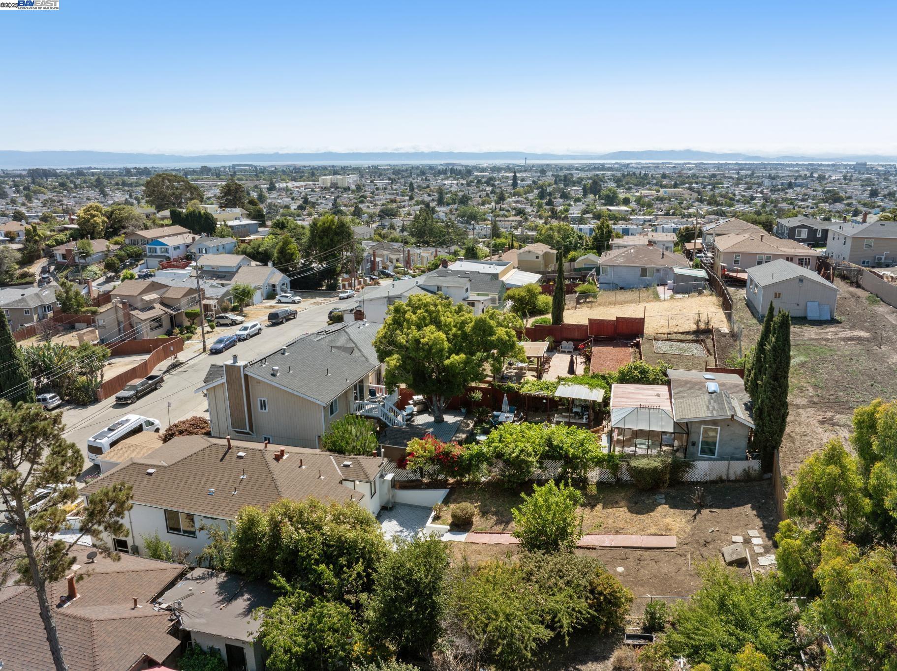 Detail Gallery Image 46 of 55 For 2643 99th Ave, Oakland,  CA 94605 - 3 Beds | 2 Baths
