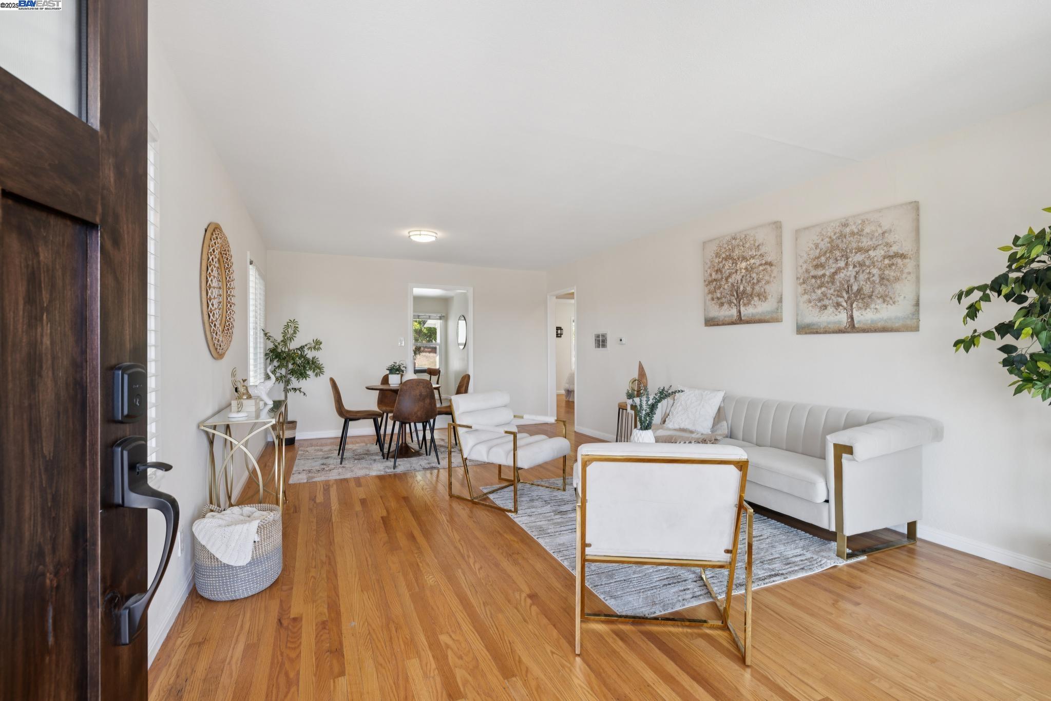 Detail Gallery Image 6 of 55 For 2643 99th Ave, Oakland,  CA 94605 - 3 Beds | 2 Baths