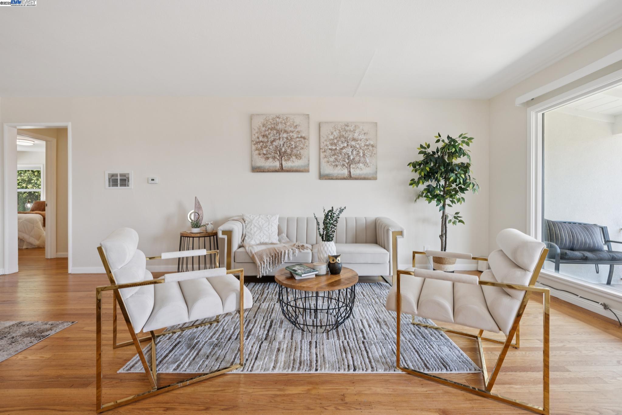 Detail Gallery Image 7 of 55 For 2643 99th Ave, Oakland,  CA 94605 - 3 Beds | 2 Baths