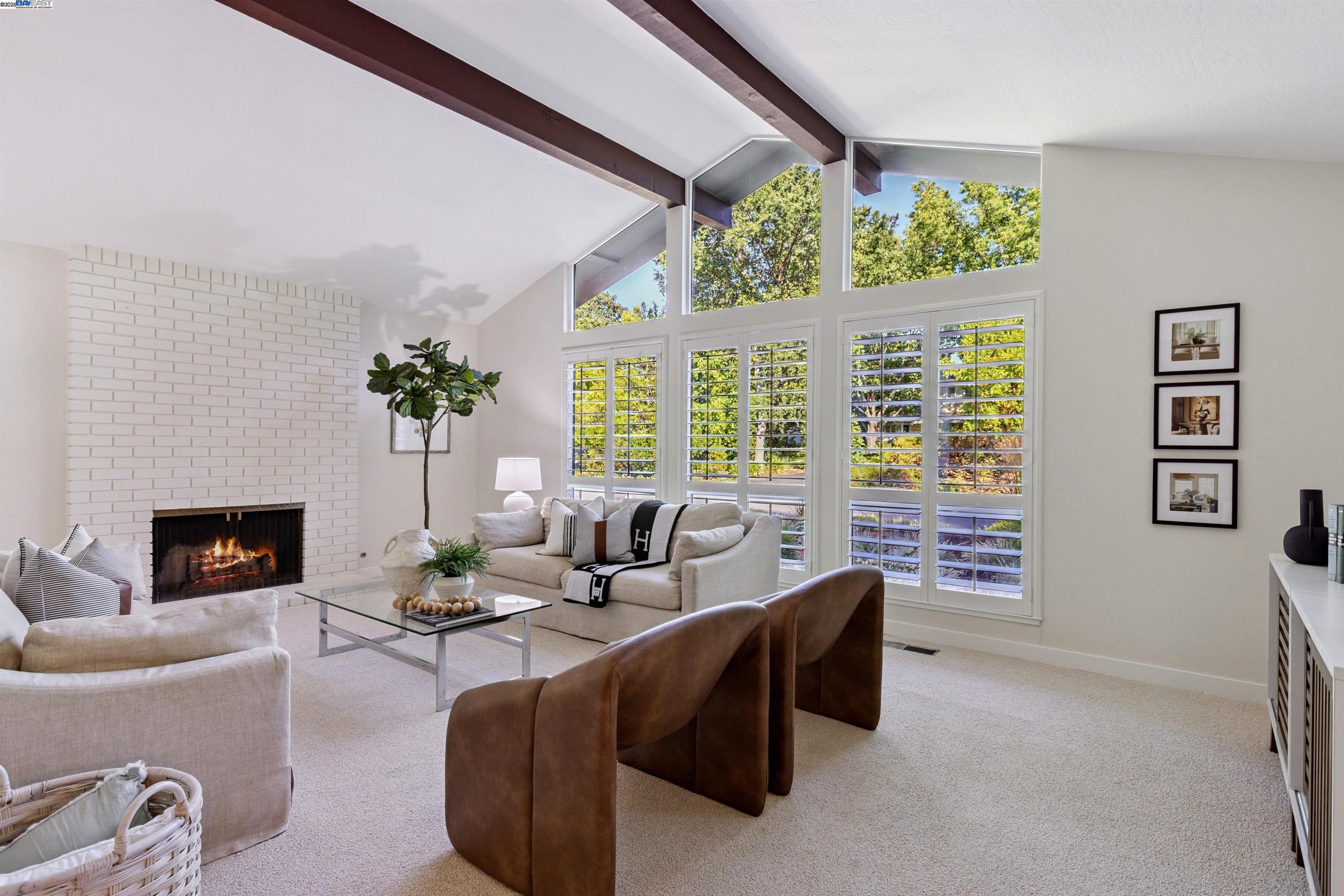 Detail Gallery Image 11 of 60 For 146 via Copla, Alamo,  CA 94507 - 5 Beds | 3 Baths