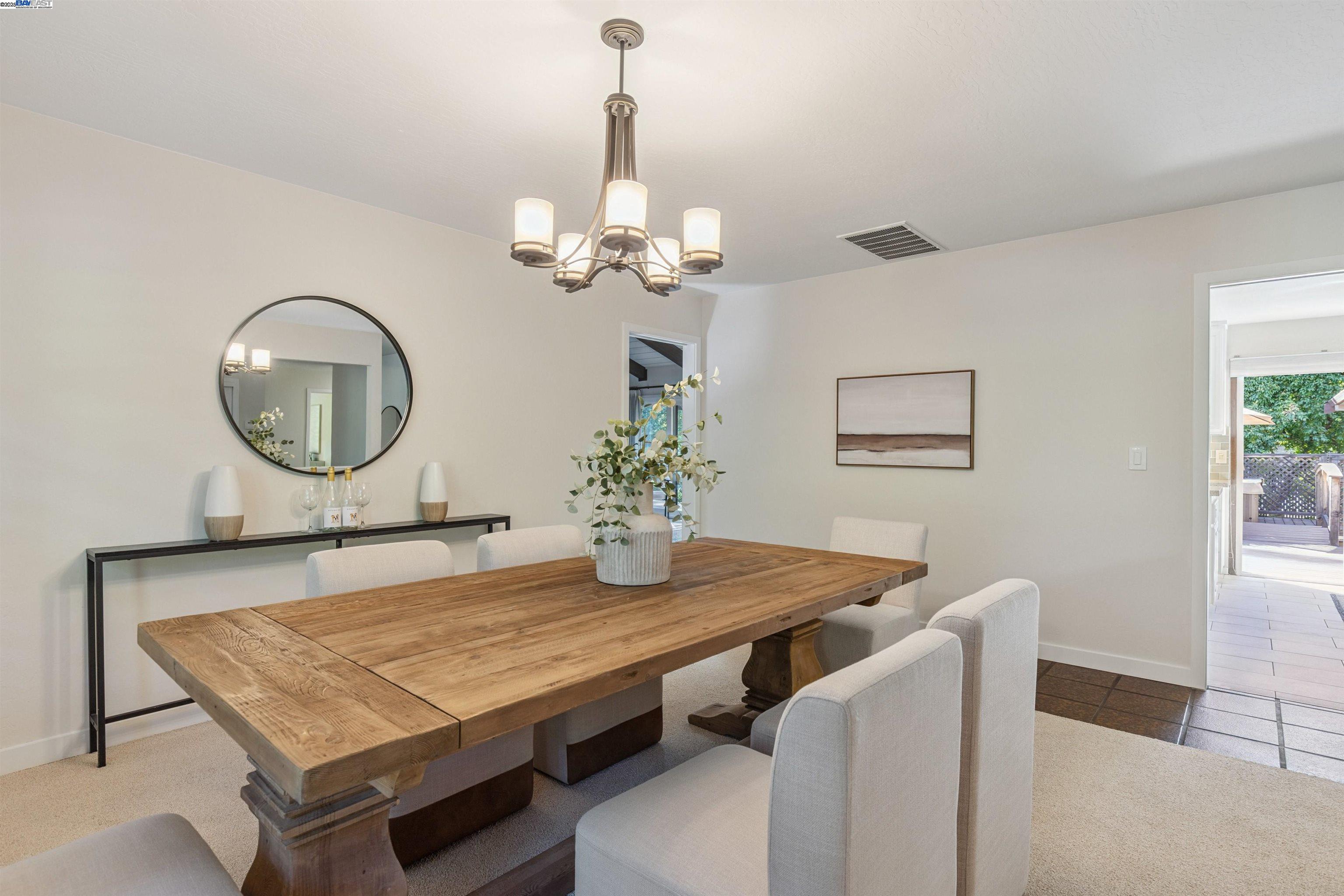Detail Gallery Image 20 of 60 For 146 via Copla, Alamo,  CA 94507 - 5 Beds | 3 Baths