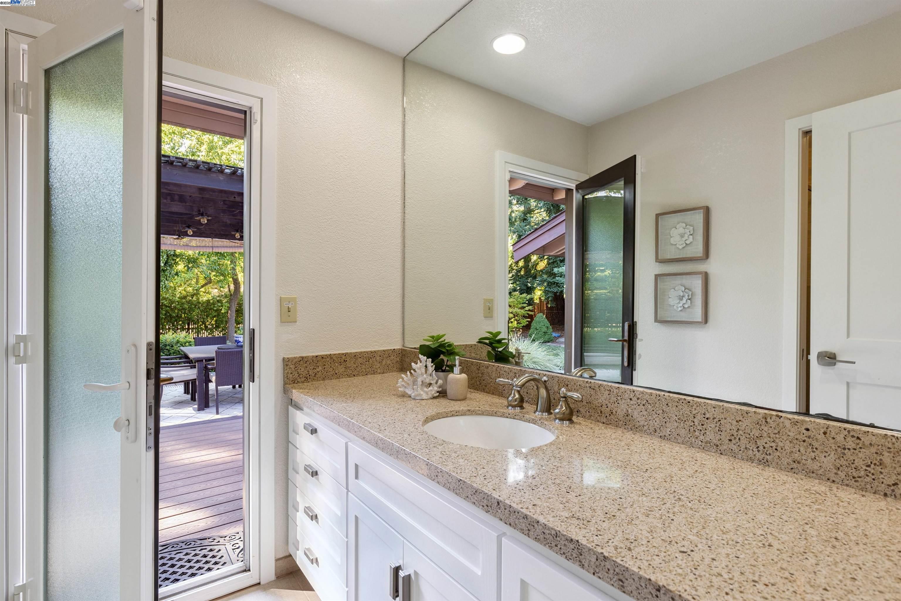 Detail Gallery Image 28 of 60 For 146 via Copla, Alamo,  CA 94507 - 5 Beds | 3 Baths