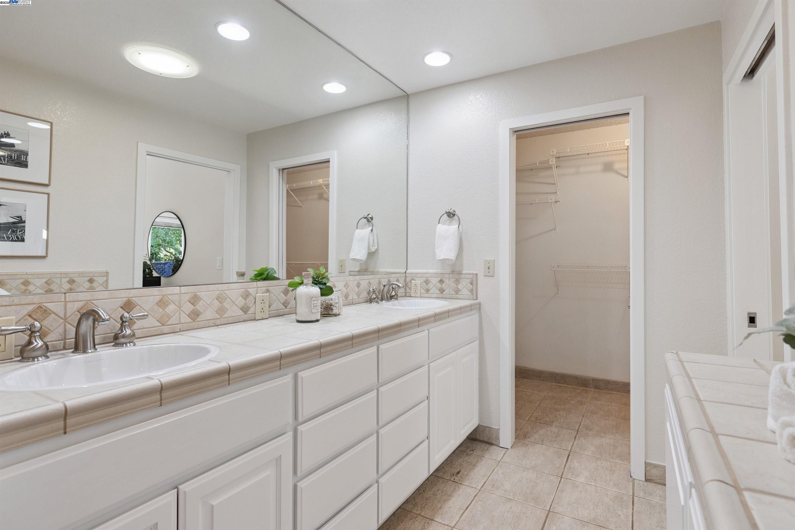 Detail Gallery Image 42 of 60 For 146 via Copla, Alamo,  CA 94507 - 5 Beds | 3 Baths