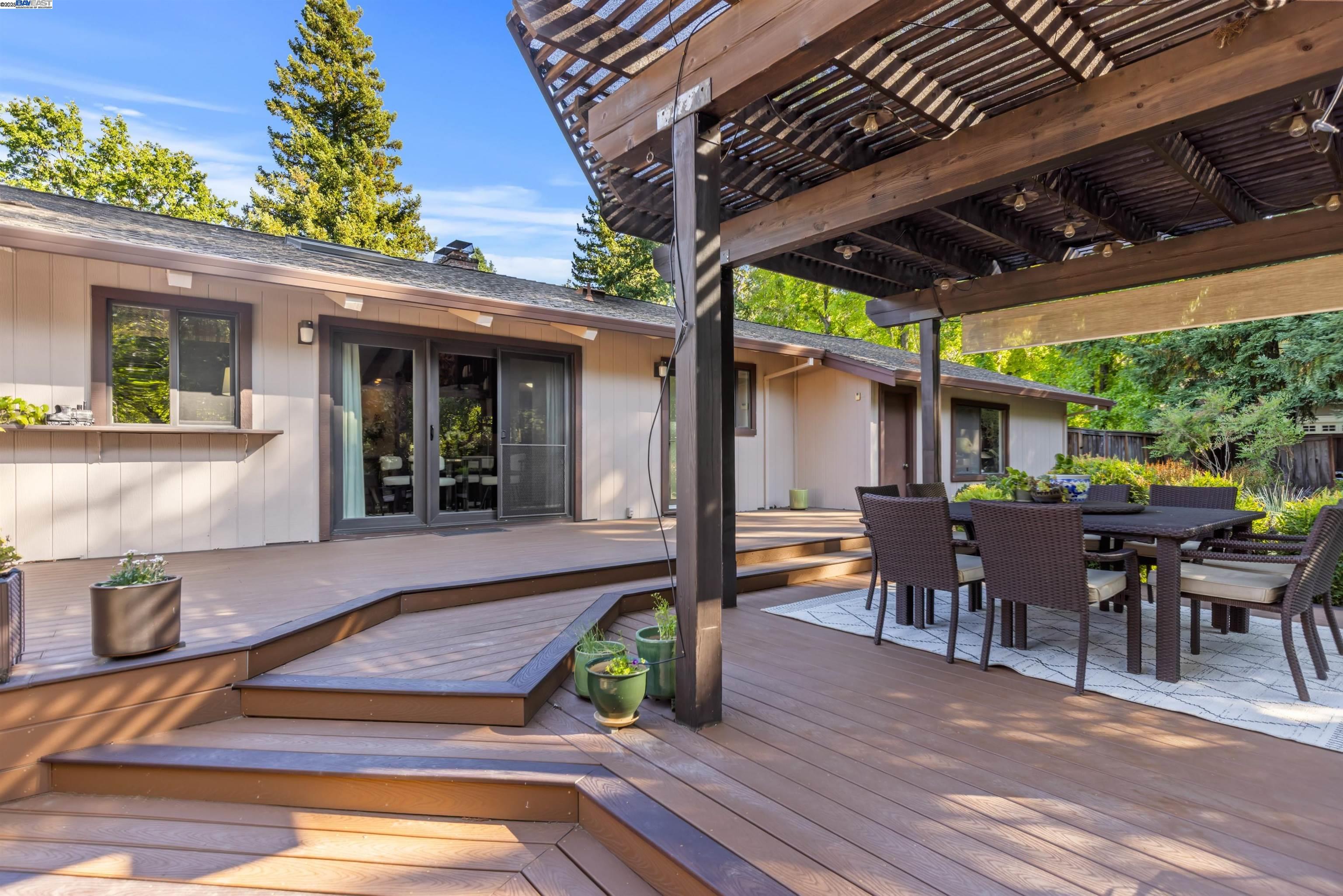 Detail Gallery Image 47 of 60 For 146 via Copla, Alamo,  CA 94507 - 5 Beds | 3 Baths