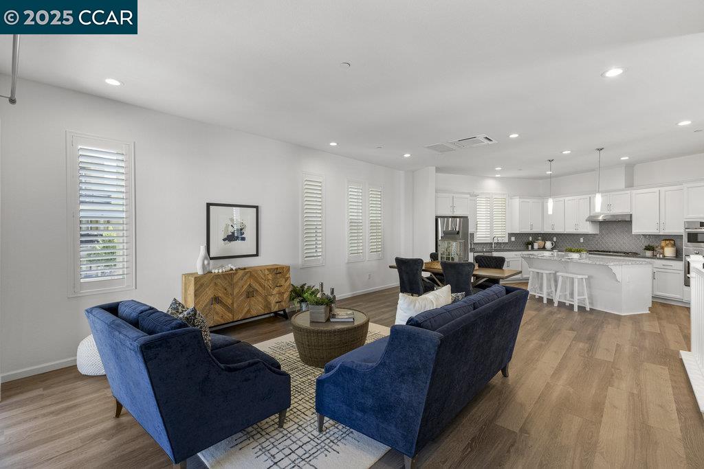 Detail Gallery Image 16 of 56 For 5803 Corbin St, Dublin,  CA 94568 - 5 Beds | 4 Baths